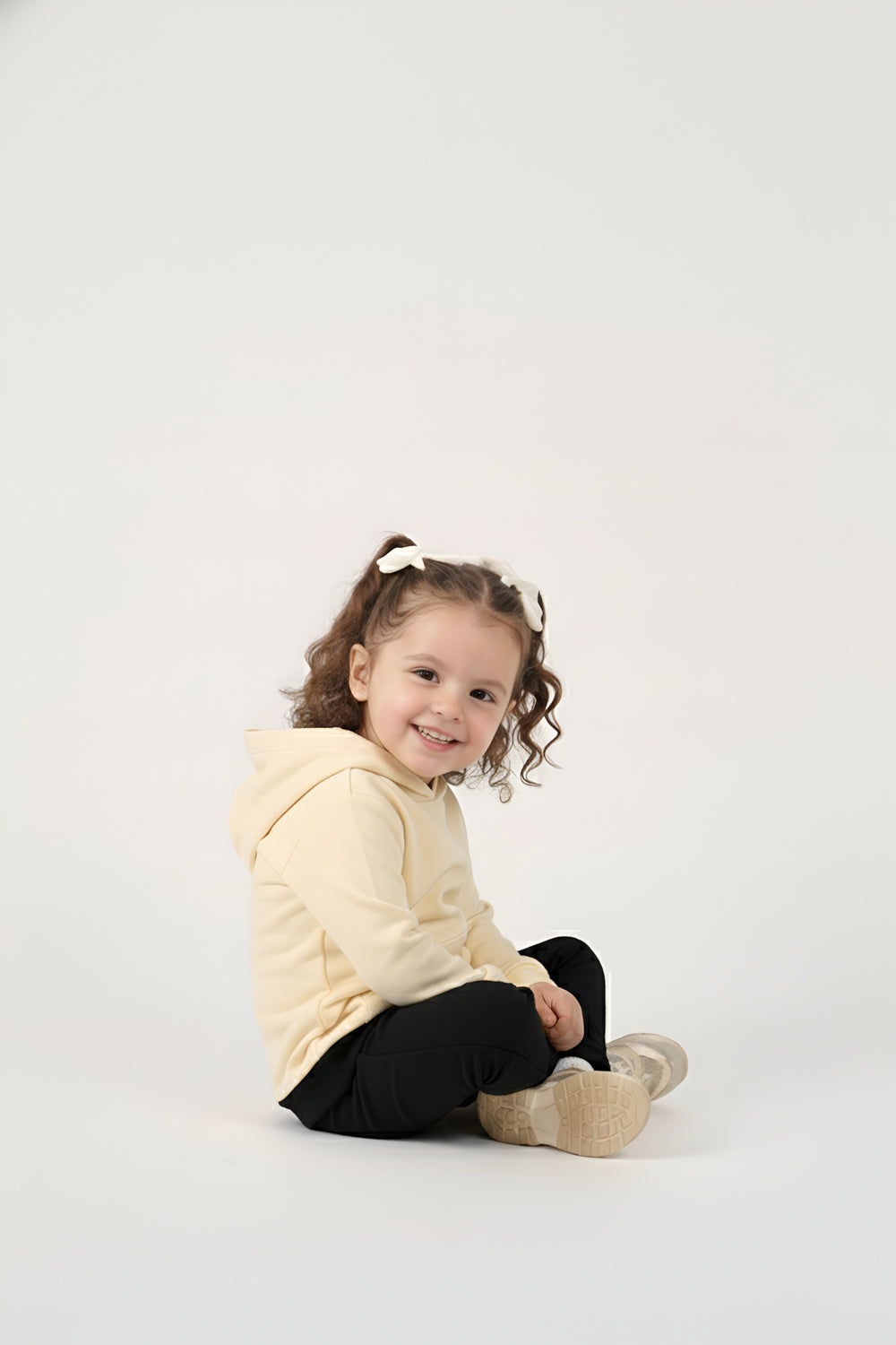 سترة أطفال كلاسيكية كبيرة الحجم من MULU - أصفر قشر البيض