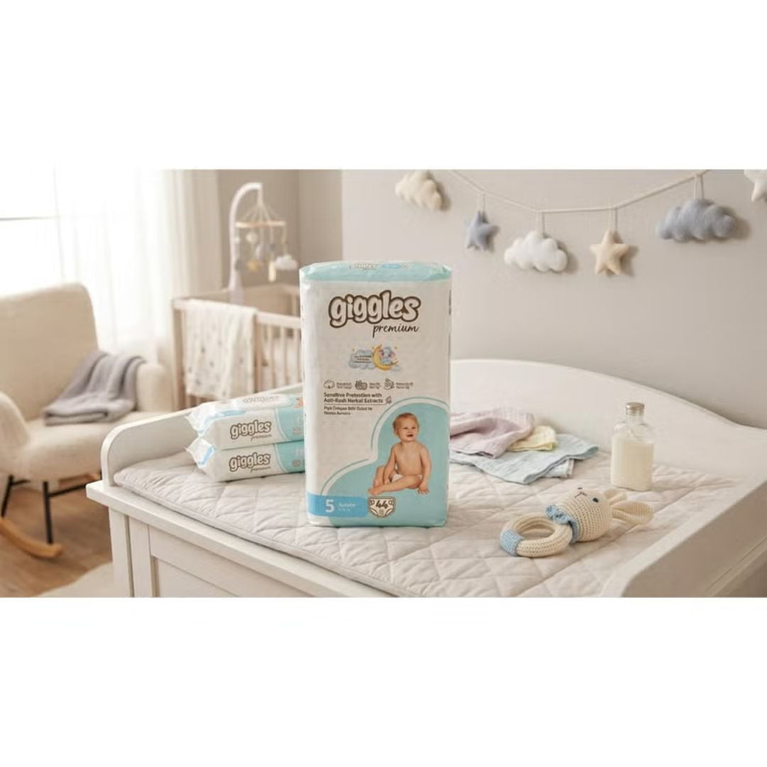 Giggles Premium Junior Baby Diapers, Size 5, 11 to 25 kg, Pack of  44