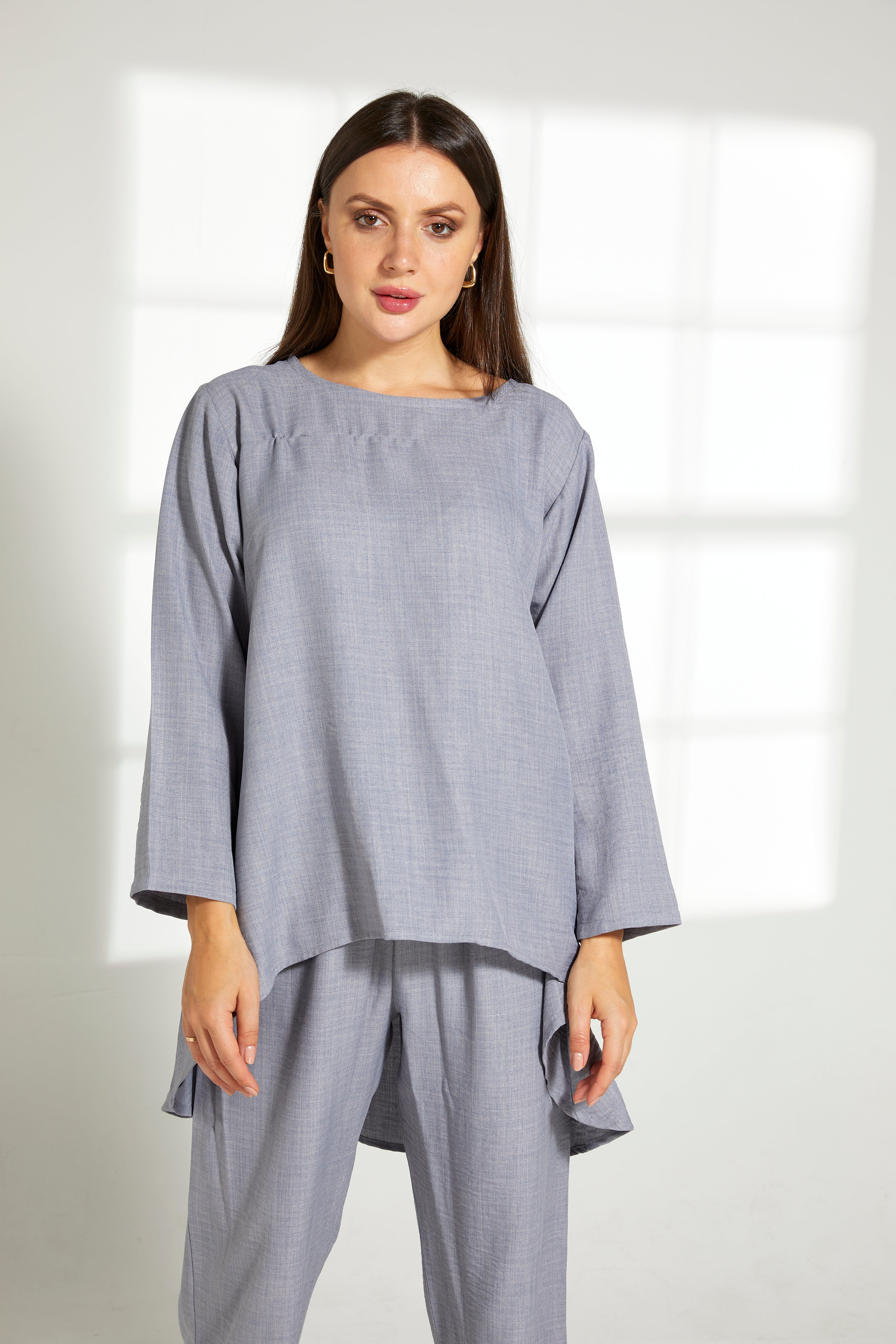 MOiSTREET Grey CEY Fabric Top And Pants Set
