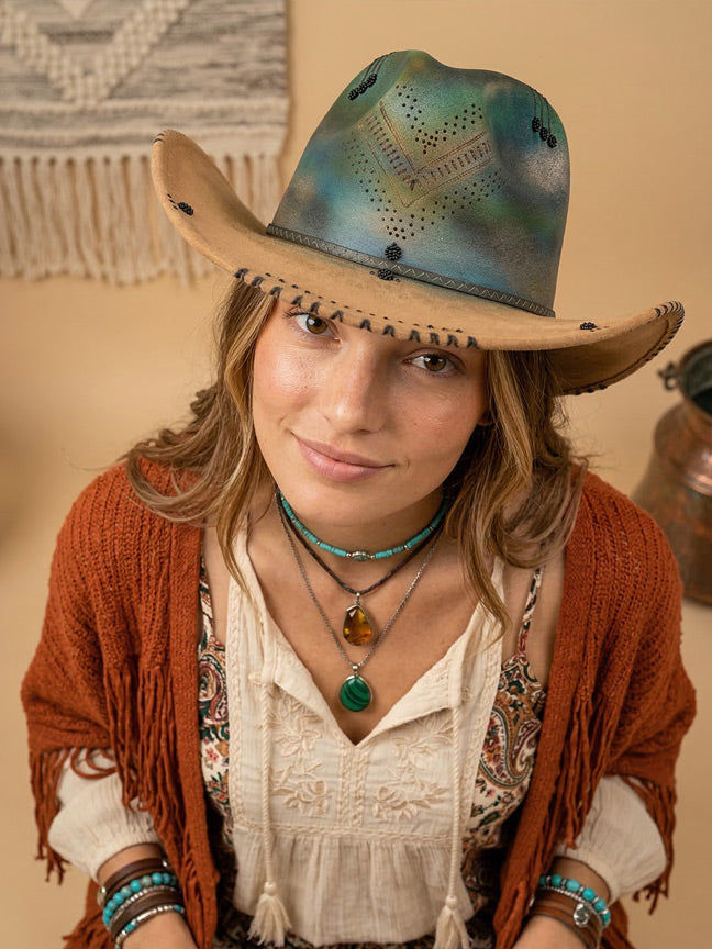 By Carmenzo green lover unisex hat