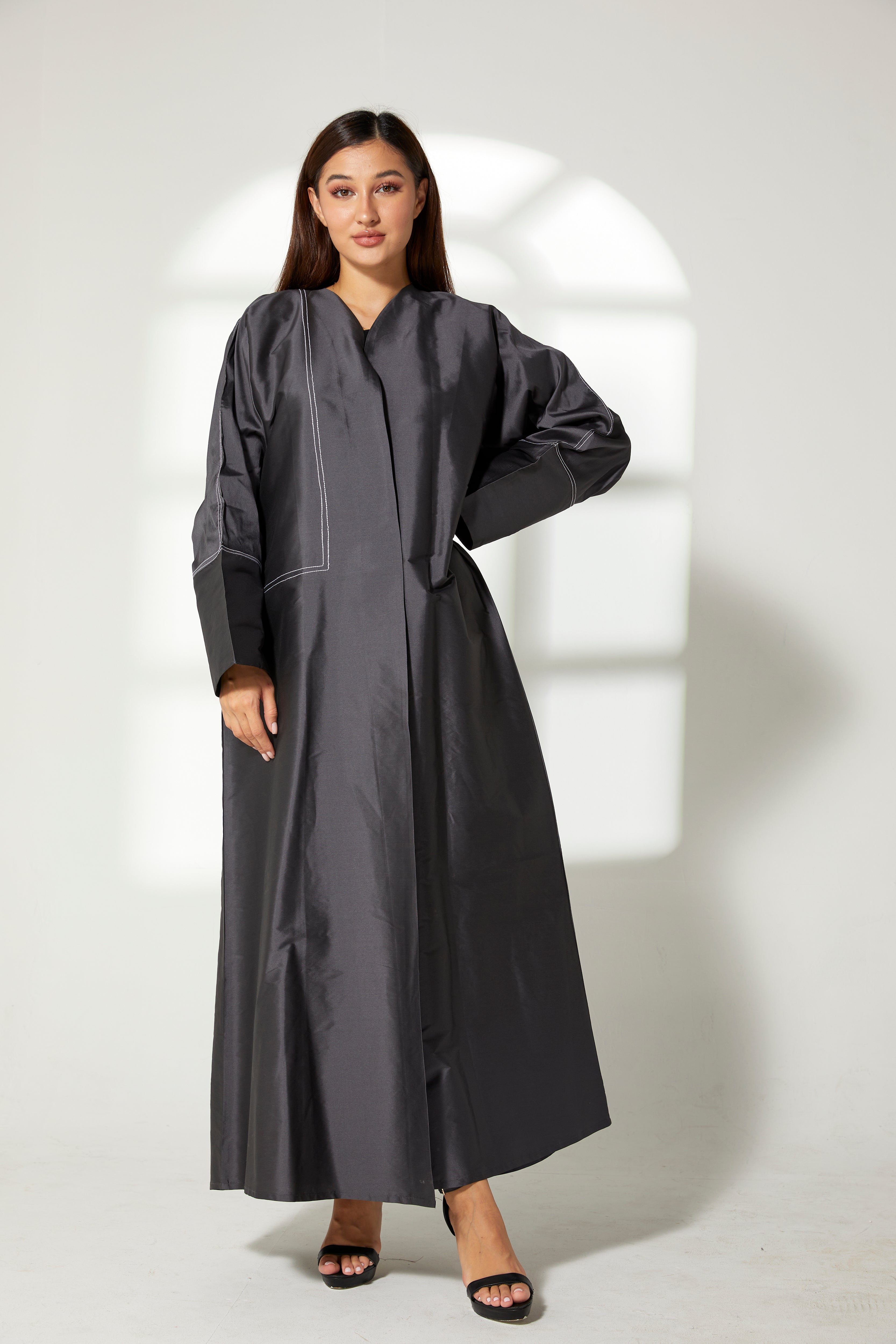 MOiSTREET Charcoal Black Taffeta Abaya
