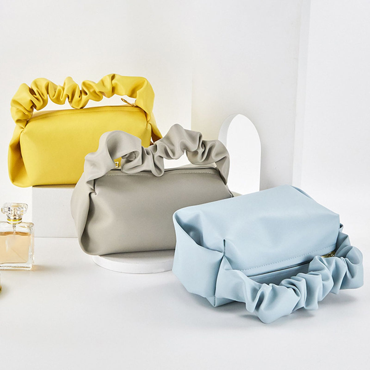Cosmetic Bag Large Capacity Cosmetic Storage Bag Pleated Portable Decorative Bag