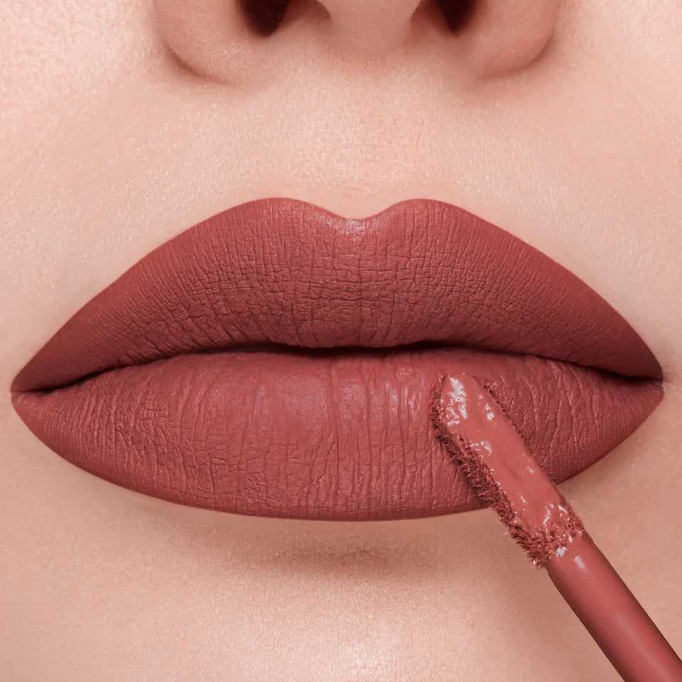 Stay On Me Long-Lasting Liquid Lisptick