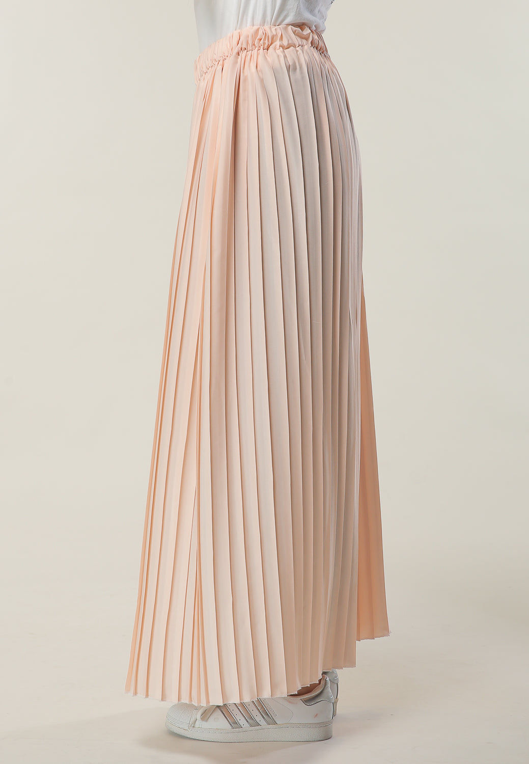 MOiSTREET Beige Pleated Skirt