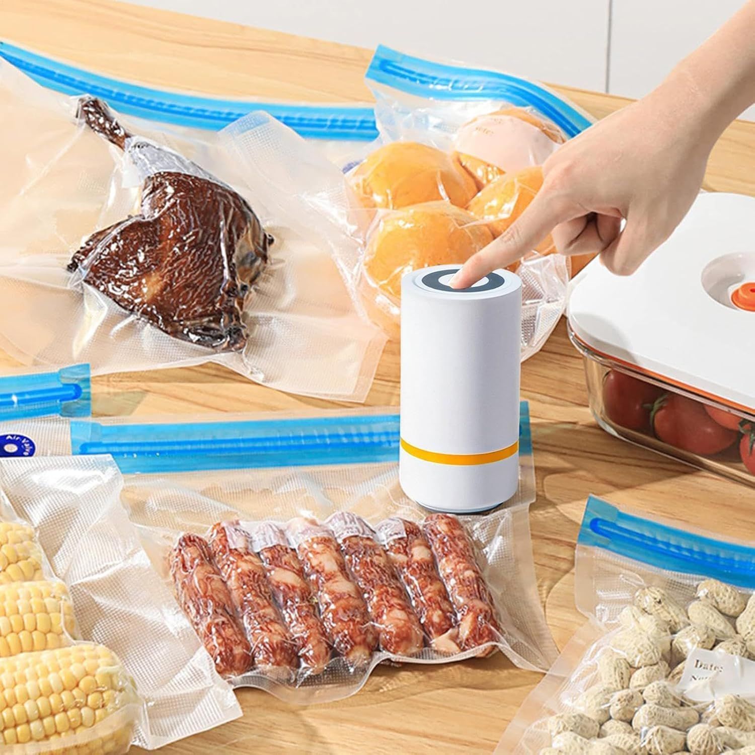 Electric Vacuum Pump Portable Mini Vacuum Sealer Pump Mini Vacuum Sealer for Food Preservation