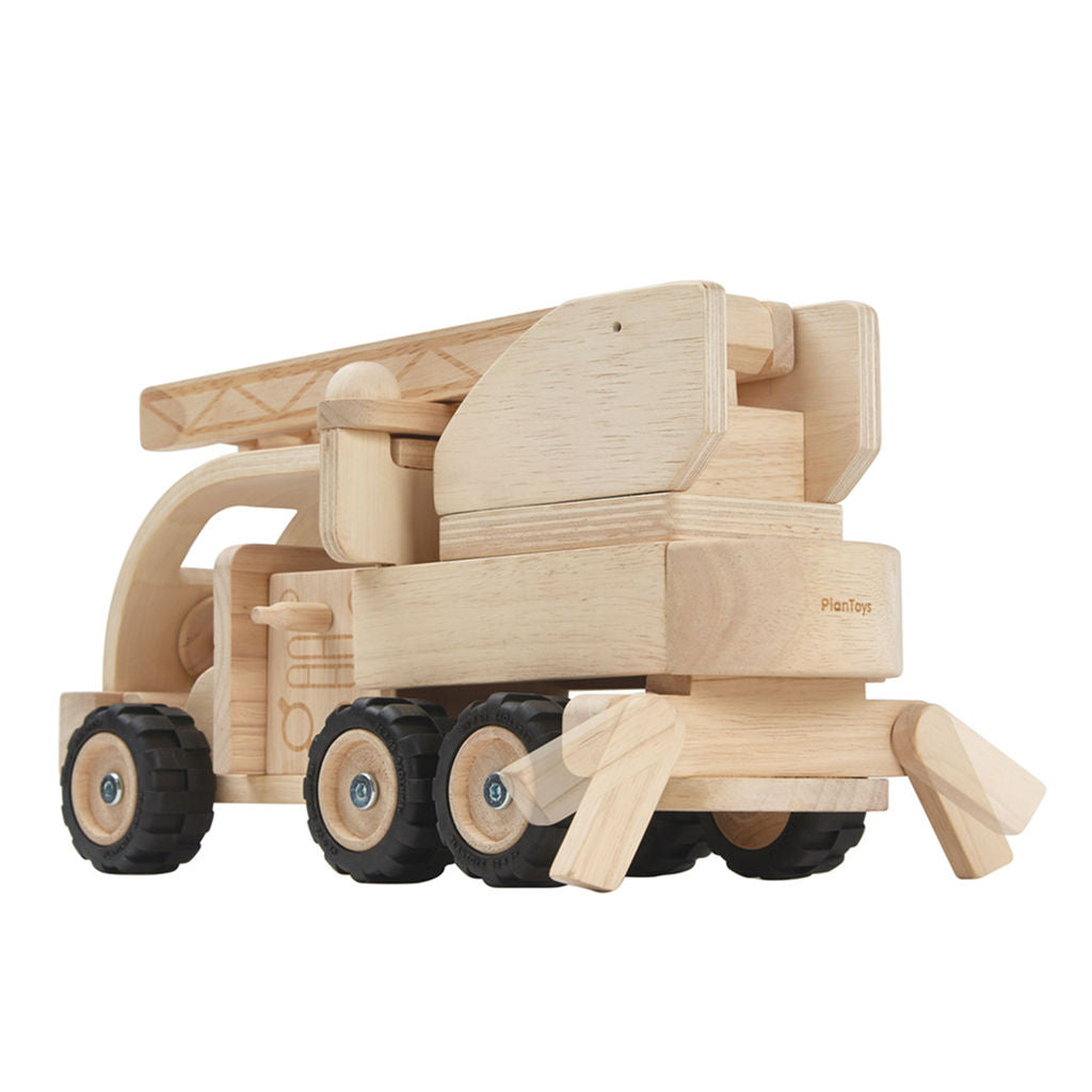 شاحنة الإطفاء من PlanToys — لعبة مركبة خشبية