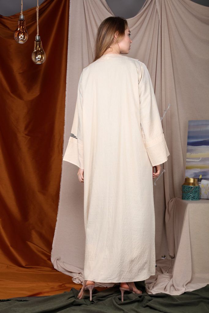 MOiSTREET Front Layered Contrast Embroidery Abaya