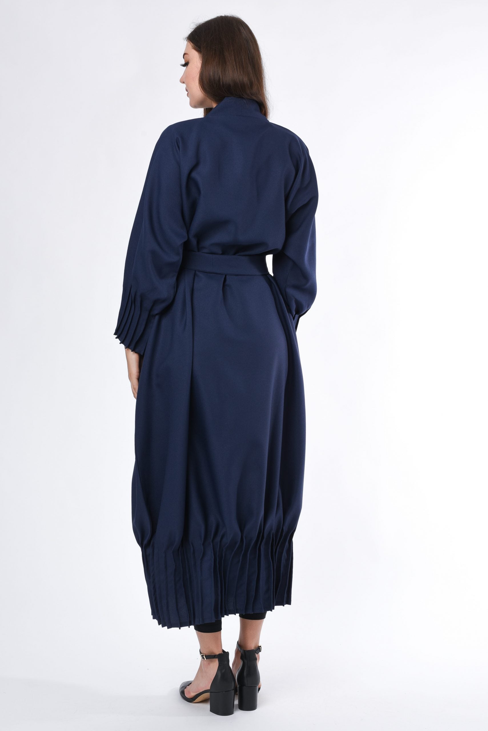 MOiSTREET Navy Pleated Detail Abaya