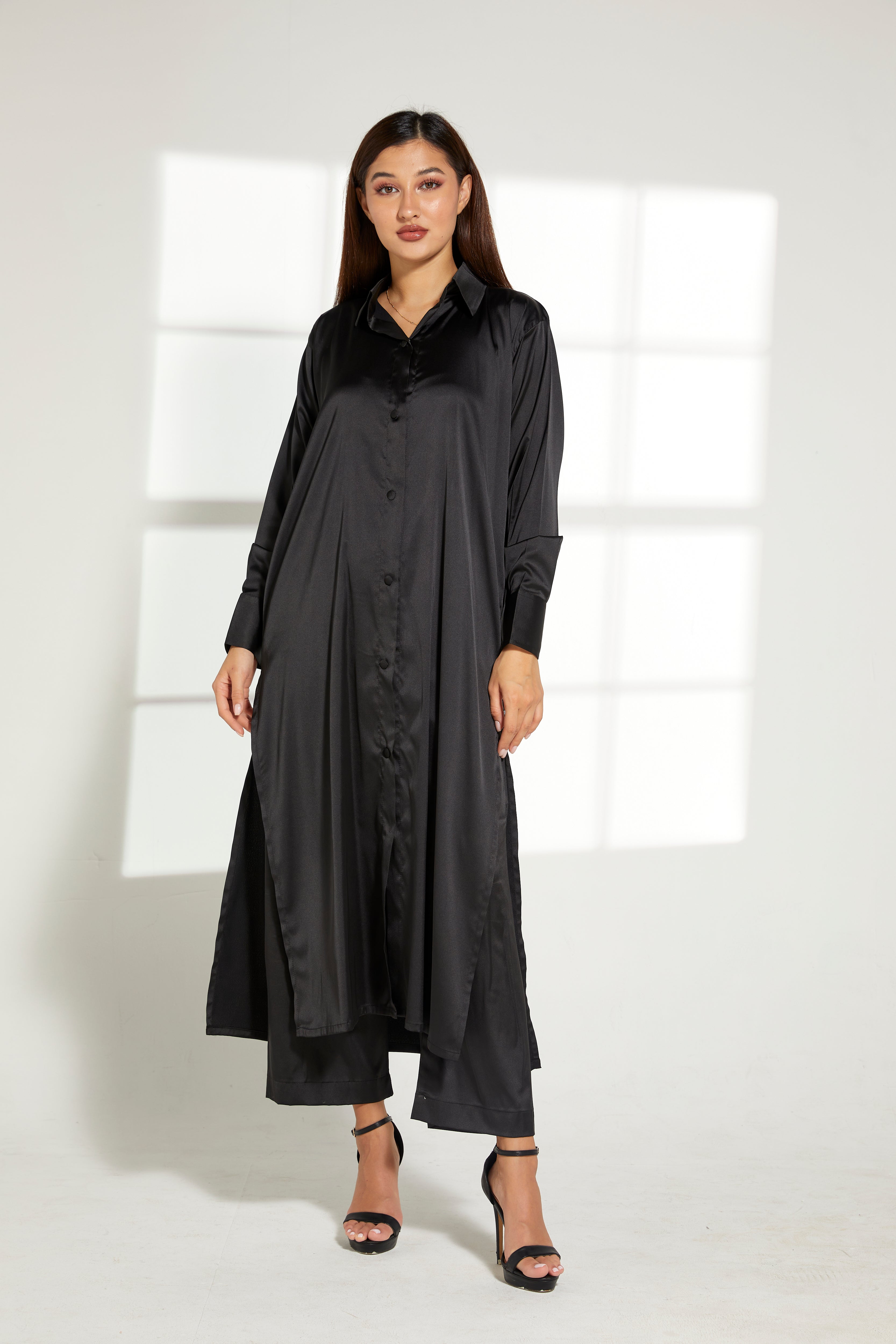 MOiSTREET Black Silk Fabric Top and Pants Set