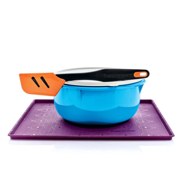 Tupperware Wide Silicone Spatula, Heat-Resistant Non-Scratch Kitchen Utensil