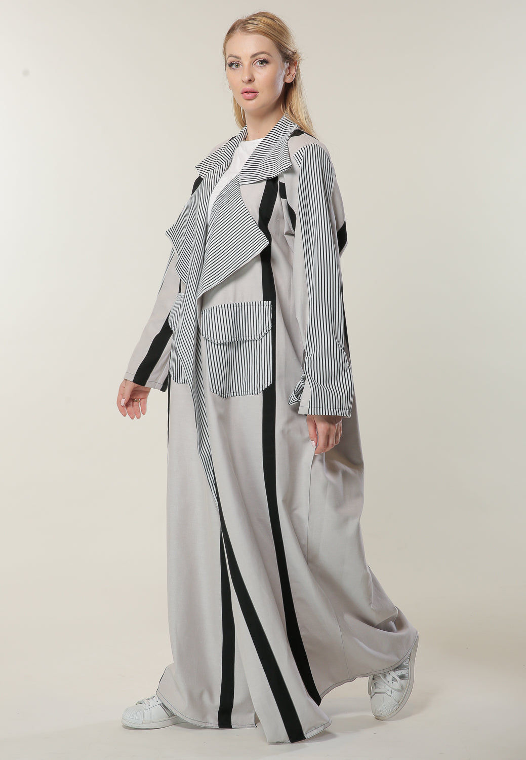 MOiSTREET Black & White Stripes Casual Abaya
