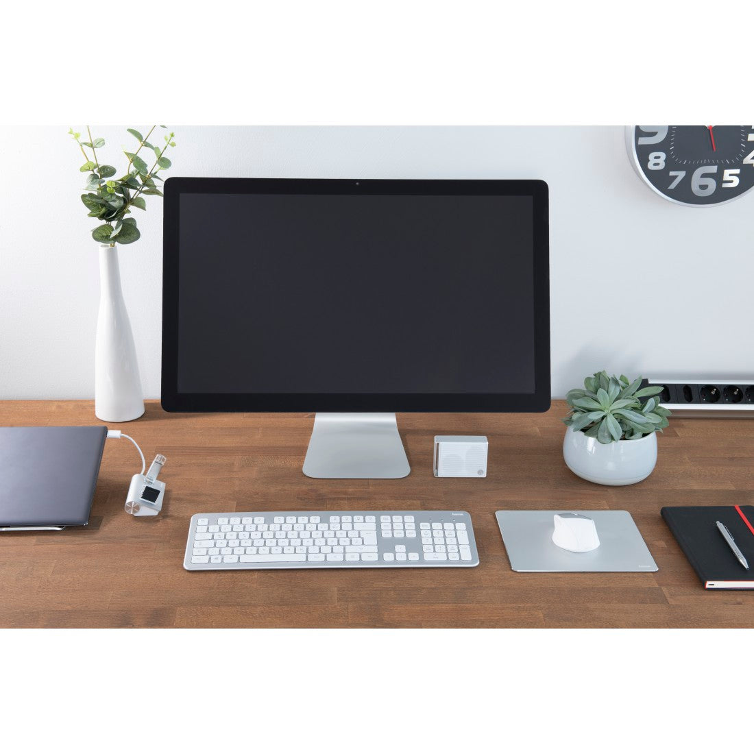 Hama D3182676 "KMW-700" Wireless Keyboard / Mouse Set, silver / white