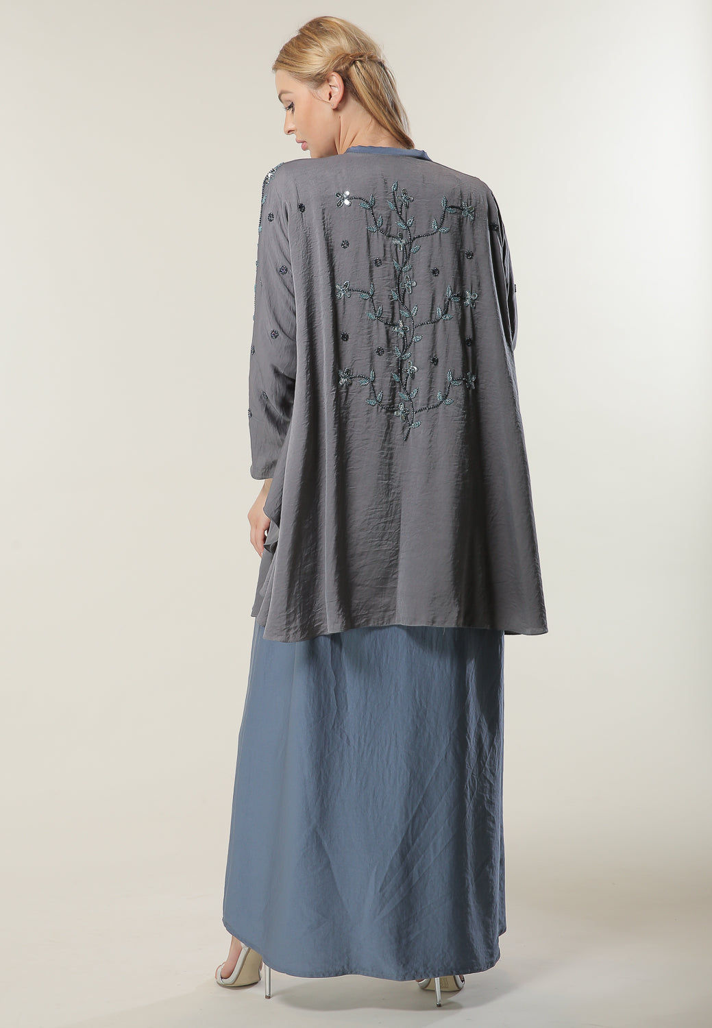 MOiSTREET  Colorblock Layered Abaya with Handwork