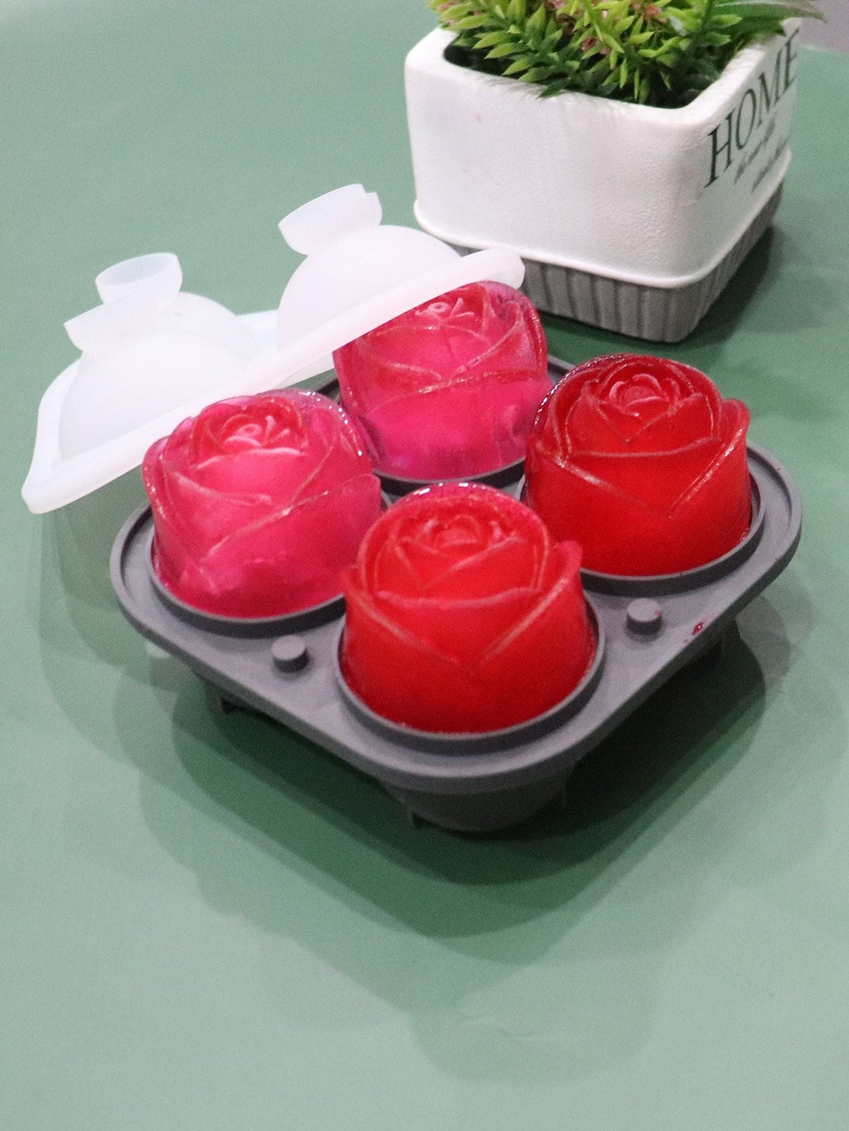 4 Cavity Ice Cube Trays 3D Silicone Rose Ice Tray Mold With Removable Funnel-Shaped Lid