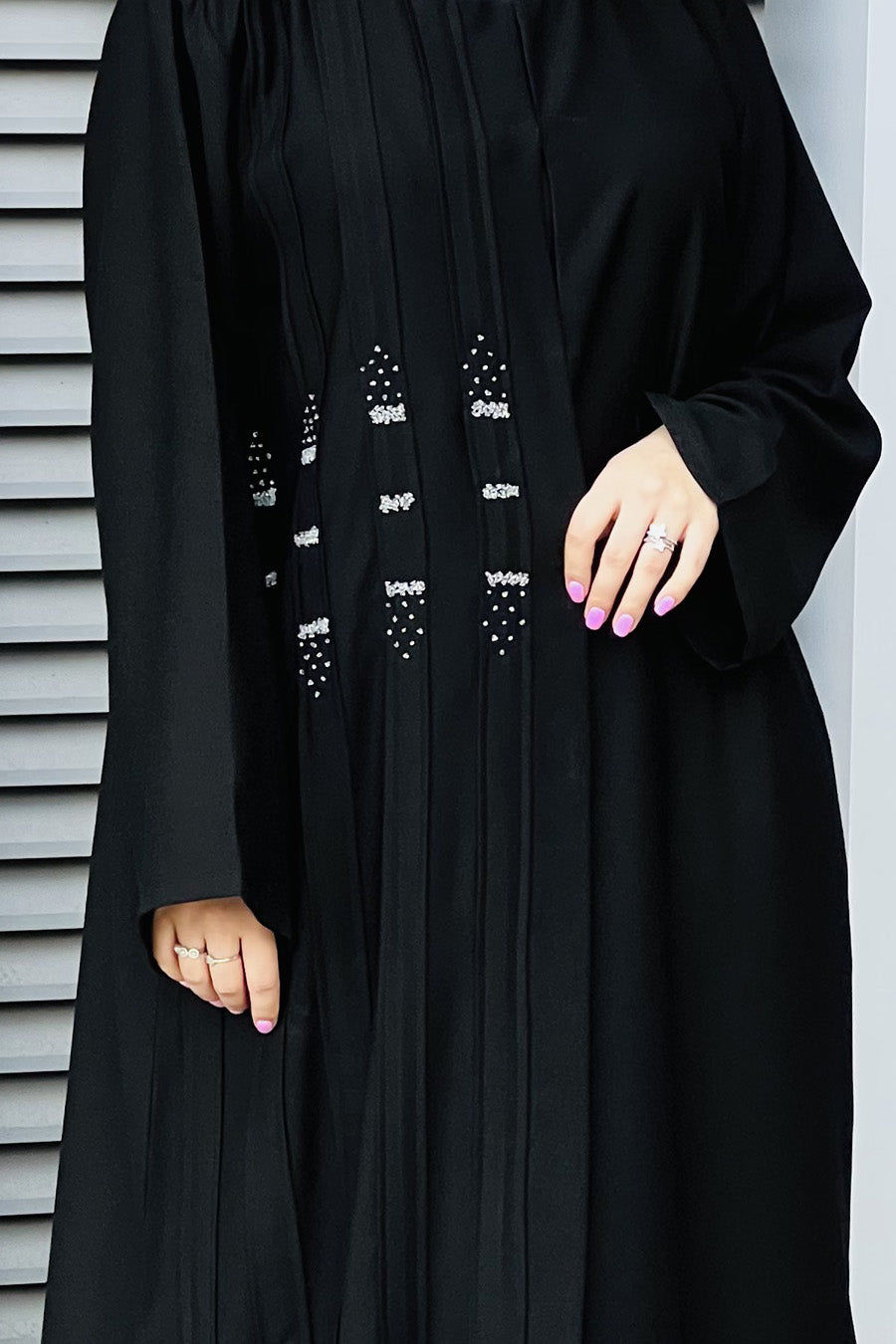 MOiSTREET Black Korean Nada Embroidery Abaya