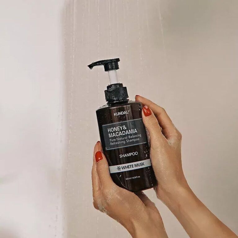 Tea Tree & Macadamia Shampoo For Oily Scalp 500ml -  White Musk