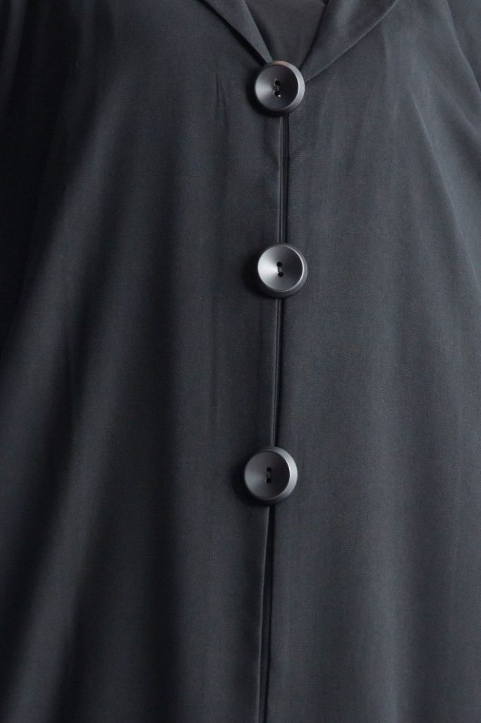 MOiSTREET Formal Coat Buttons Abaya