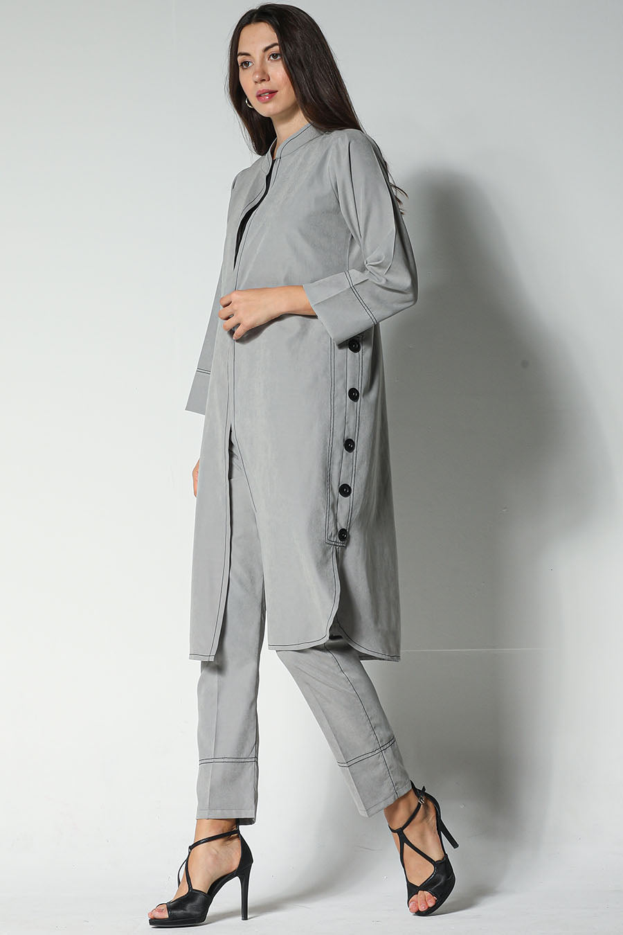 MOiSTREET Grey Shamua Fabric Jacket And Pants With Crepe Top