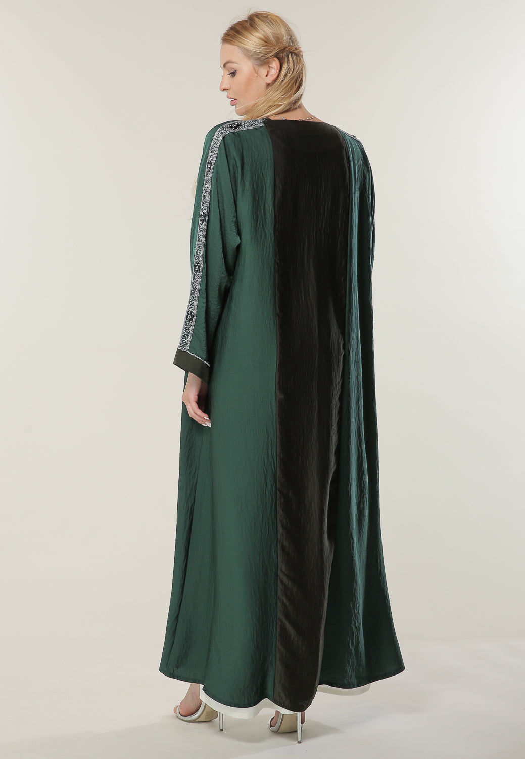 MOiSTREET Green Colorblock Abaya with Handwork
