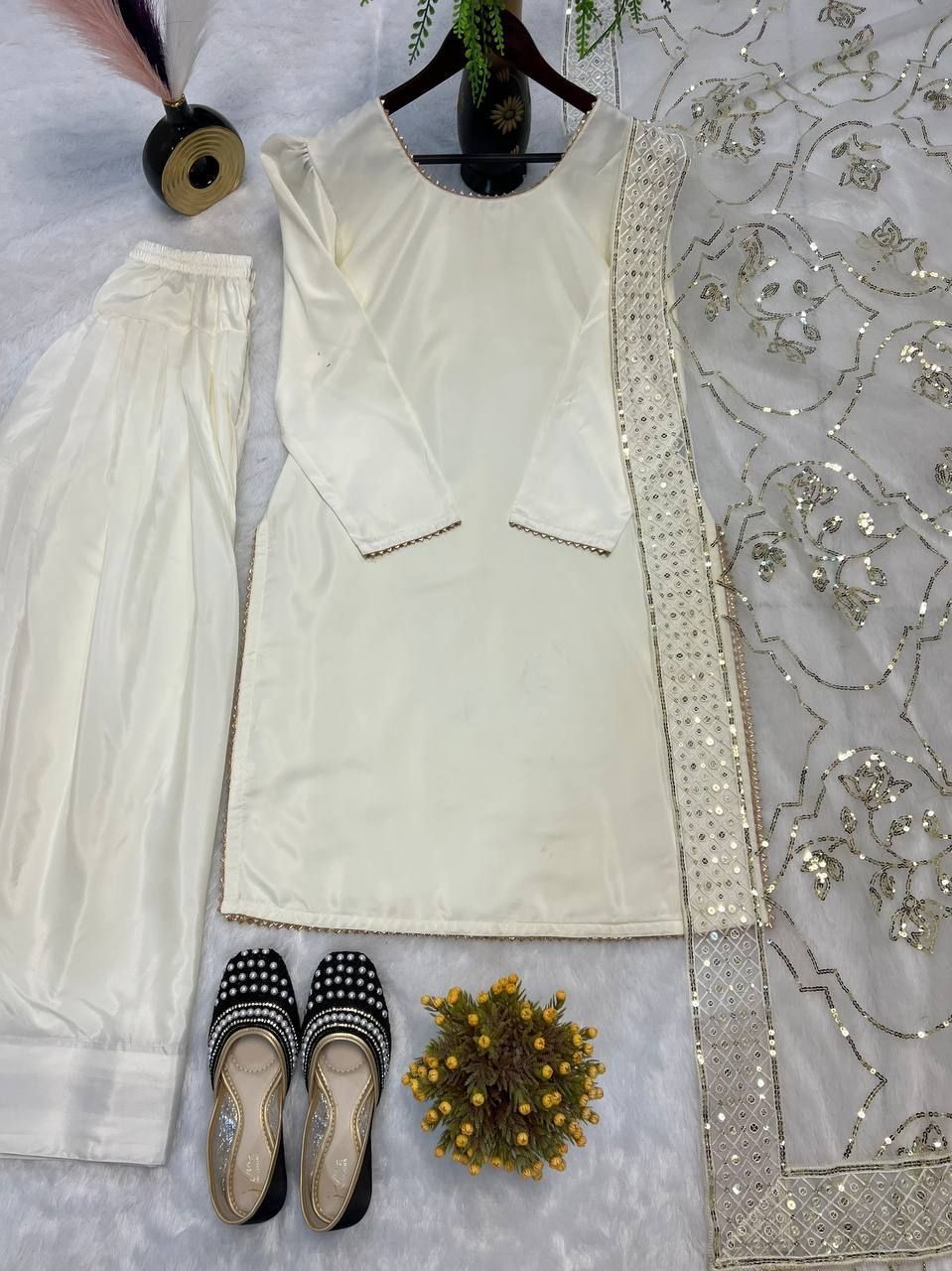 Fab Zone Women’s Designer Party Wear Look Suit Set With Fancy Lace Border