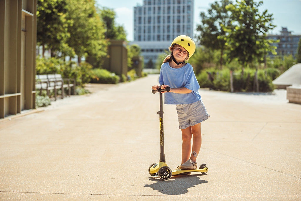 Scoot & Ride Highwaykick 3 LED - Lemon