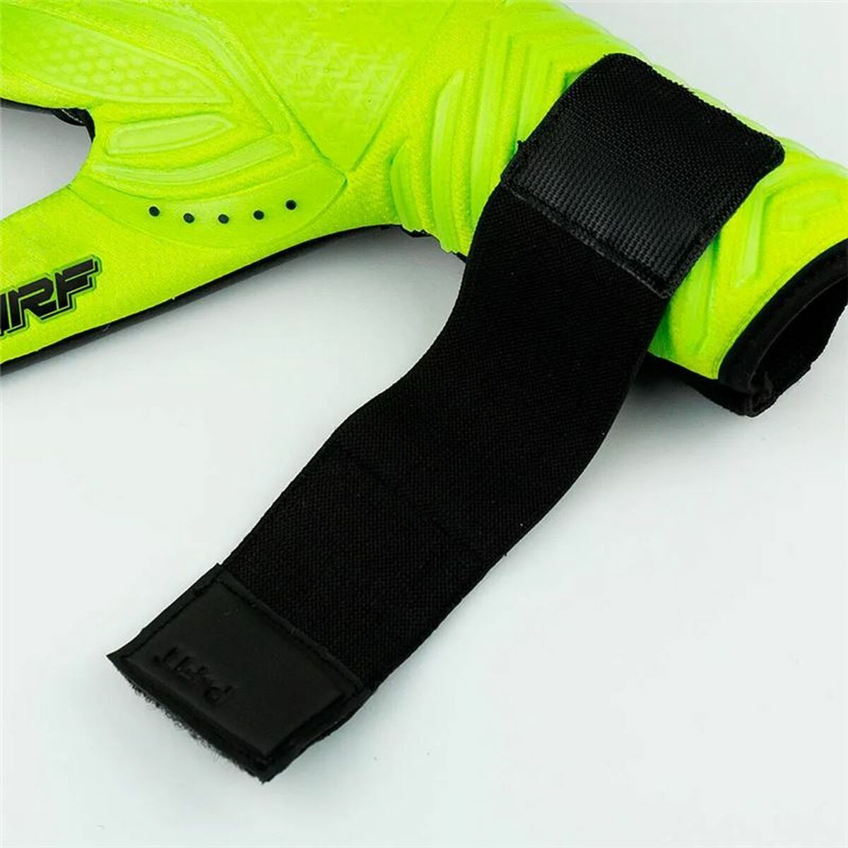 Goalkeeper Gloves Rinat Aries Némesis Turf Lime green Adults