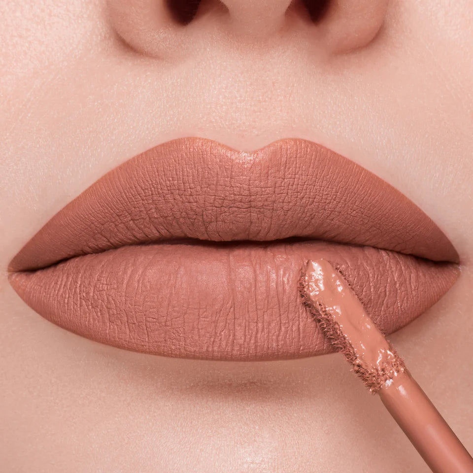 Stay On Me Long-Lasting Liquid Lisptick