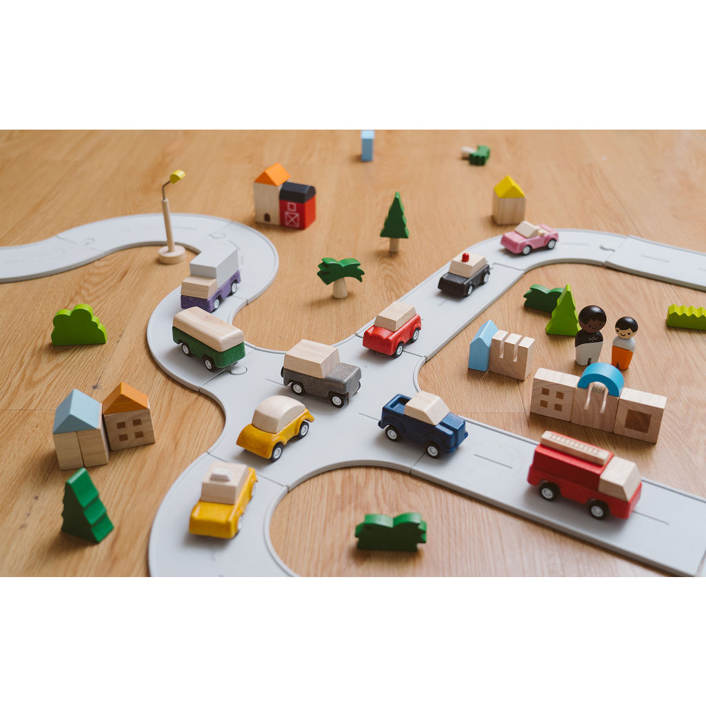 سلسلة المركبات «PlanWorld» من PlanToys