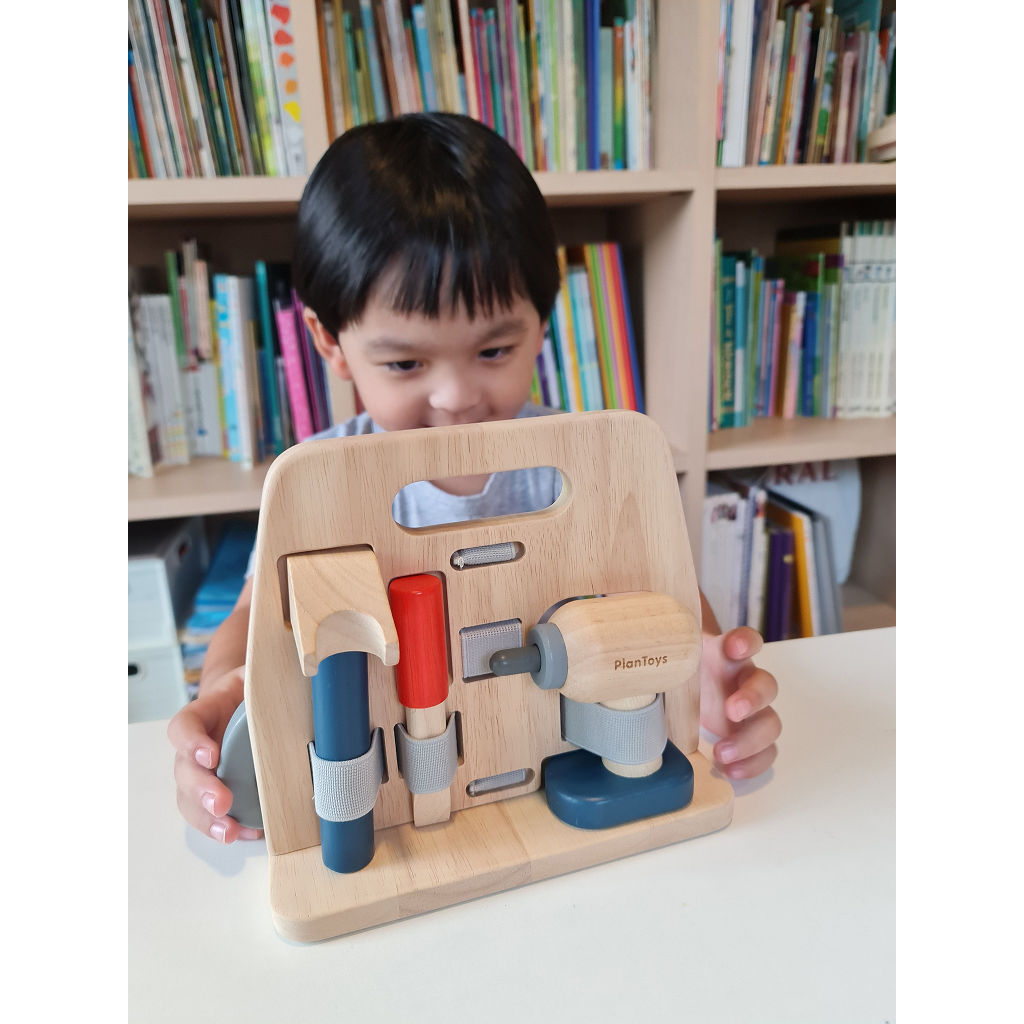 مجموعة «النجار الماهر» من PlanToys — مجموعة أدوات خشبية