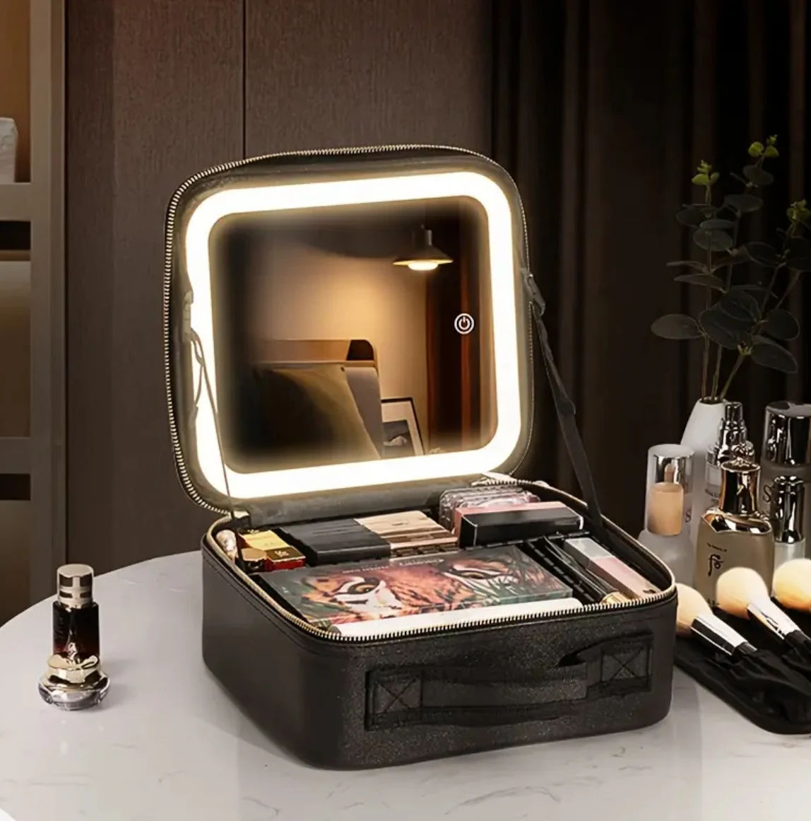 Glow-On-The-Go Makeup Case