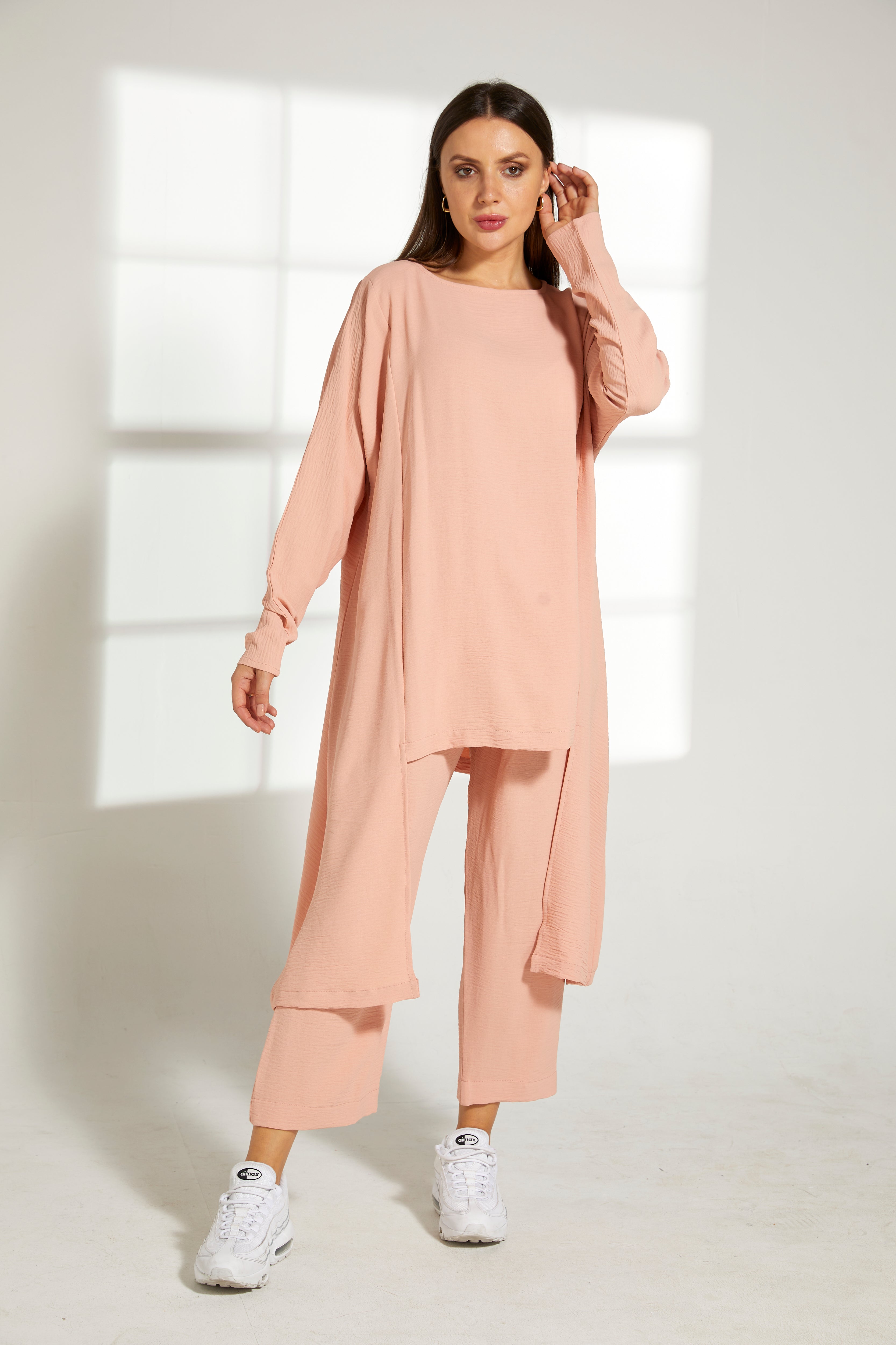 MOiSTREET Peach CEY Fabric Top And Pants Set