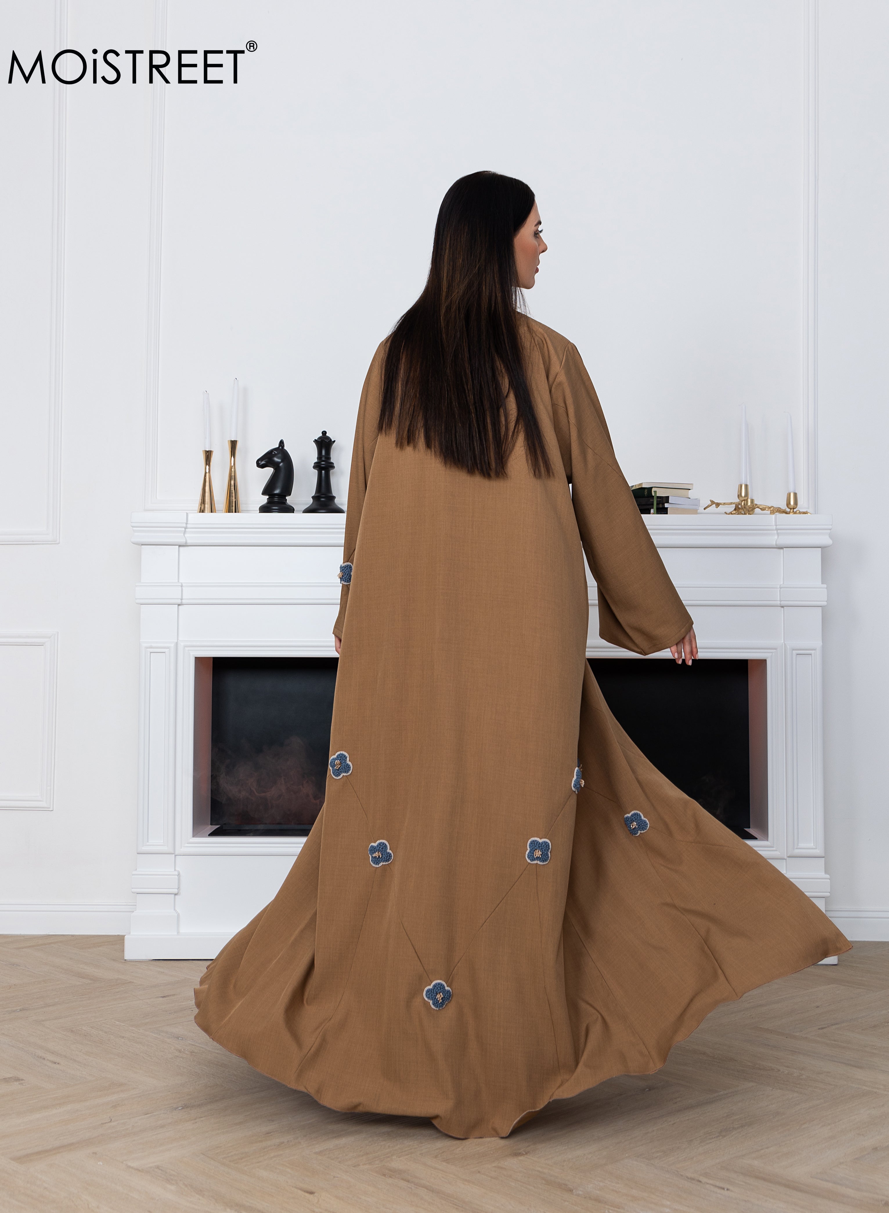 MOiSTREET Melange Embroidery Abaya