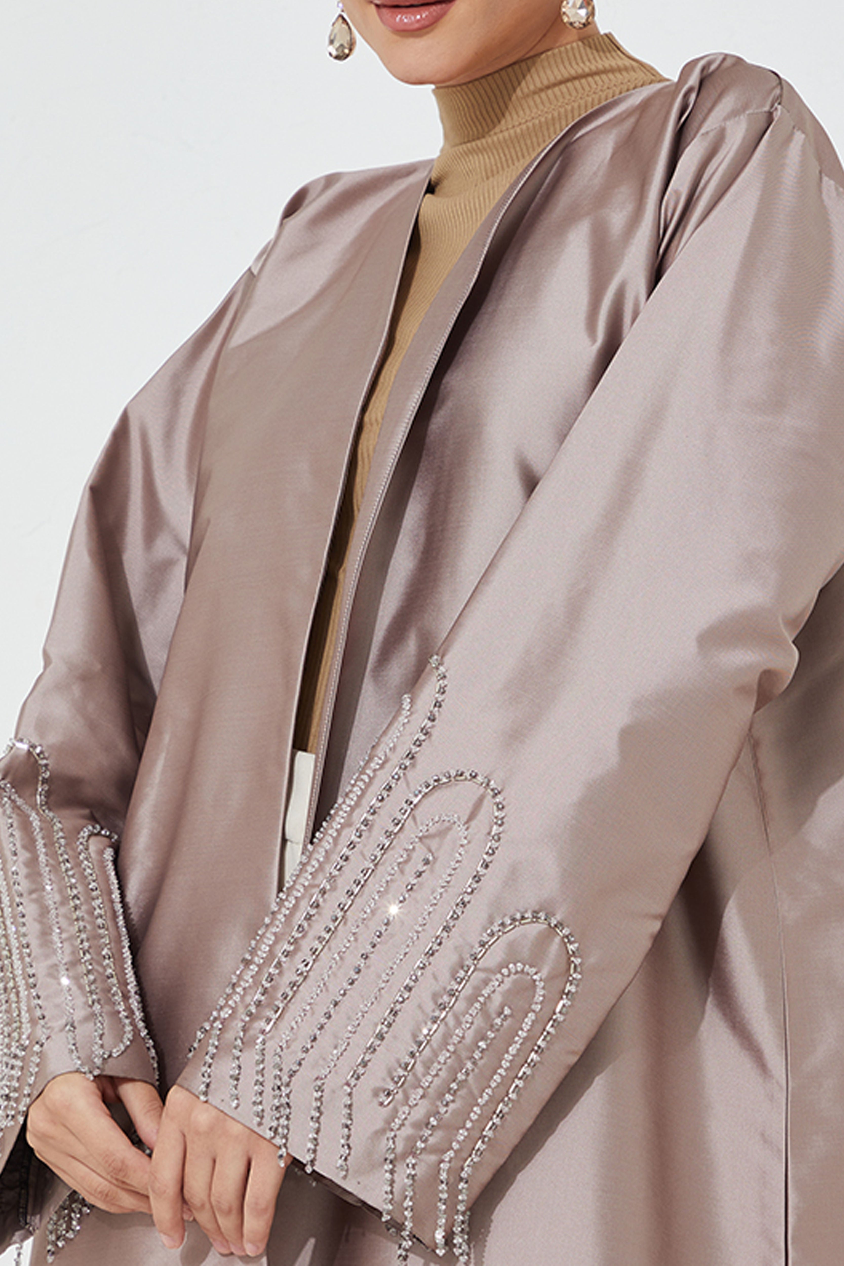 MOiSTREET Pink Victoria Satin Embroidered Abaya