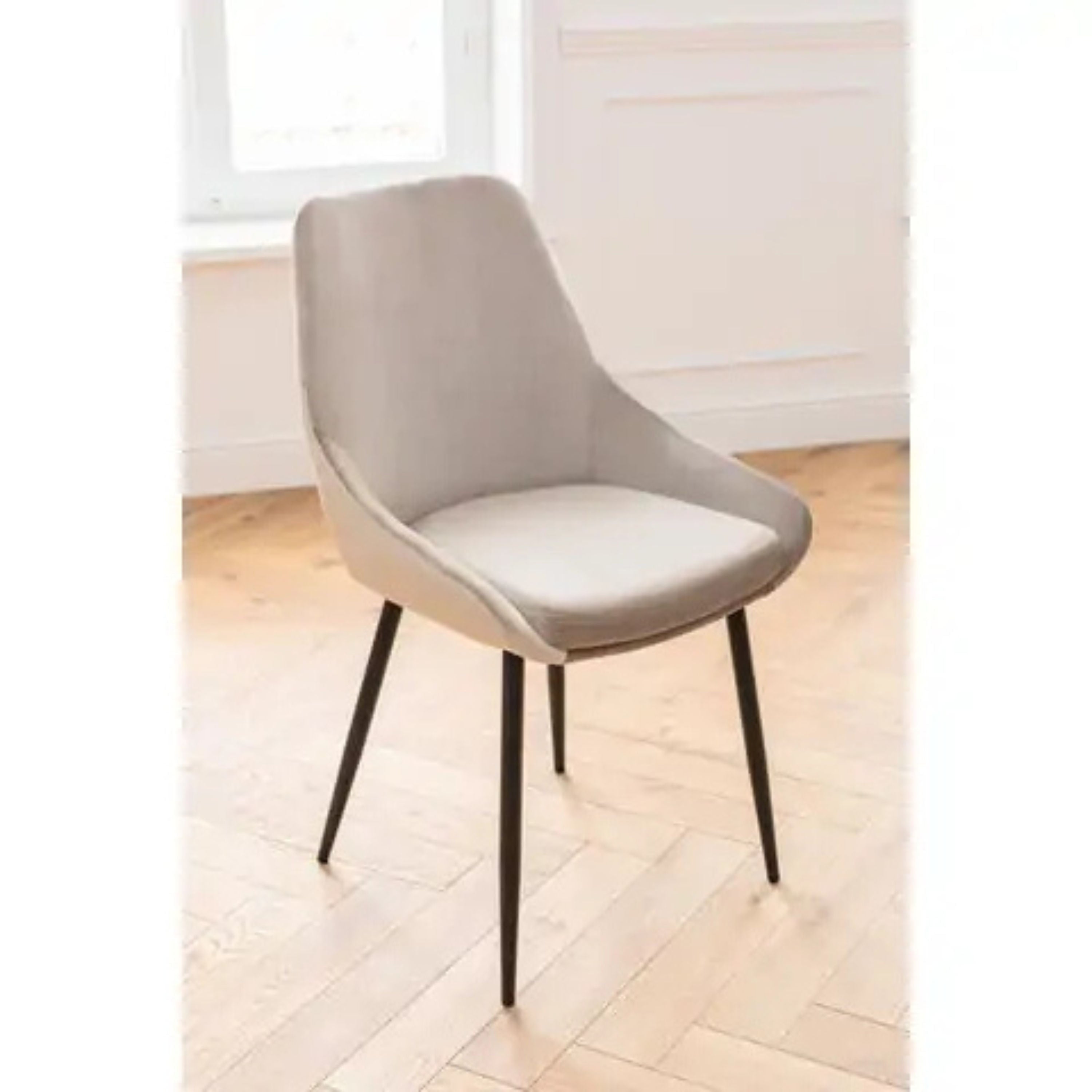 كرسي الجانب الشرقي