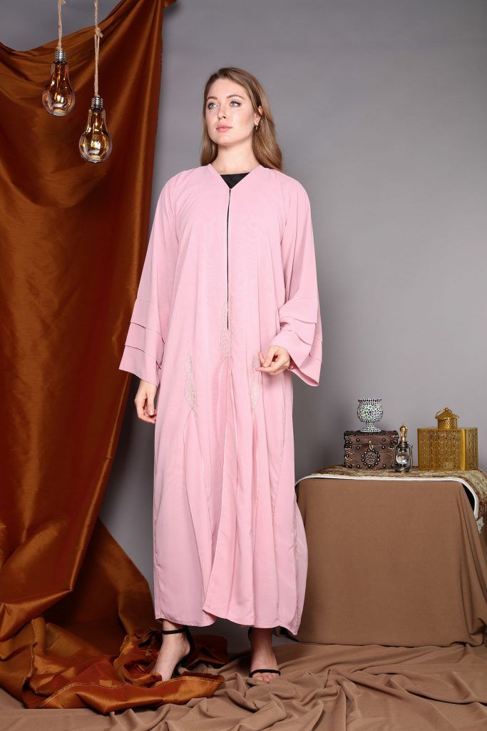 MOiSTREET Pink Flared Embroidery Abaya