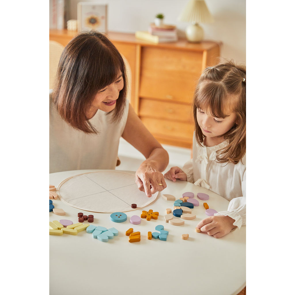 PlanToys ماندالا — مجموعة بناء أنماط خشبية