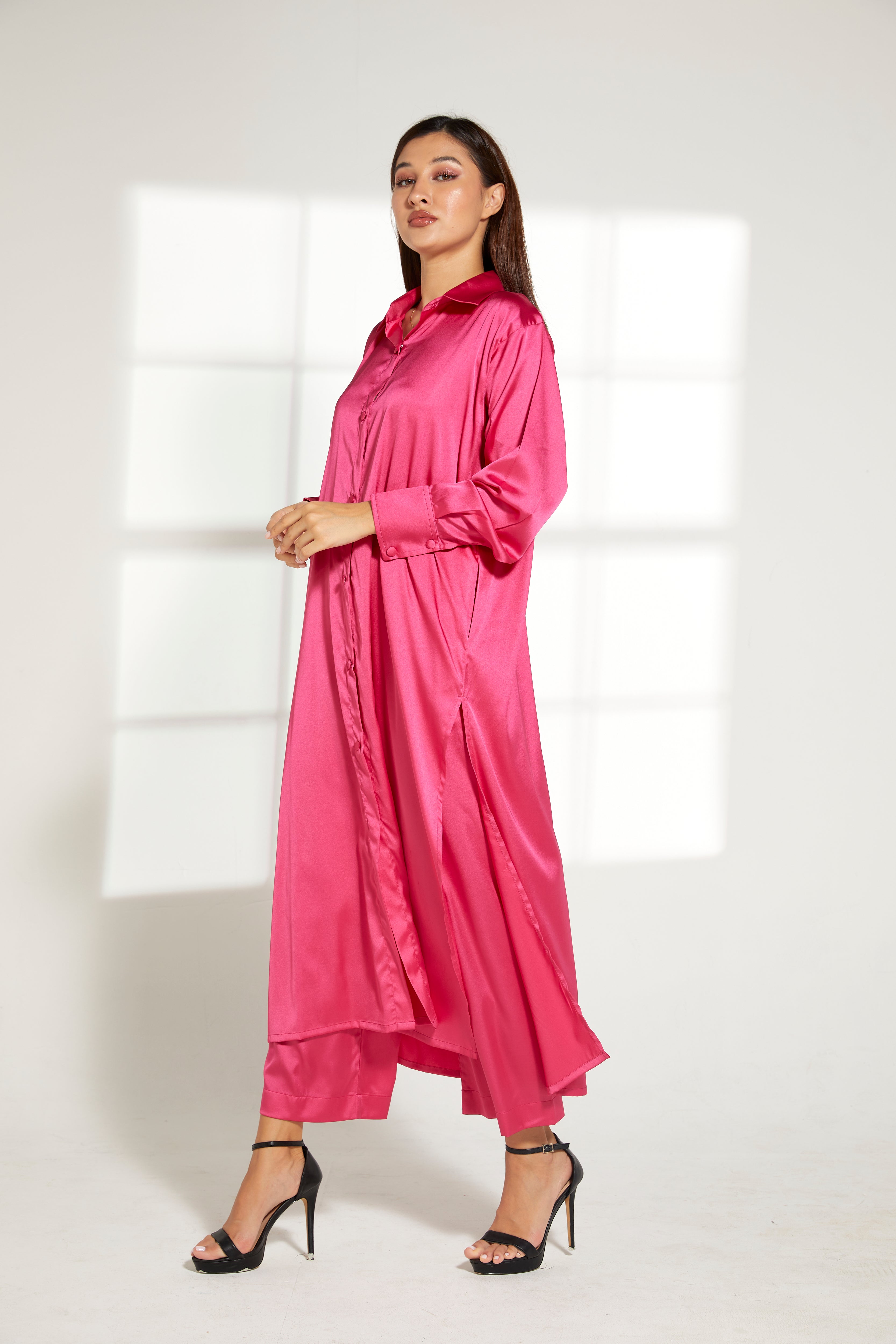 MOiSTREET Pink Silk Fabric Top and Pants Set