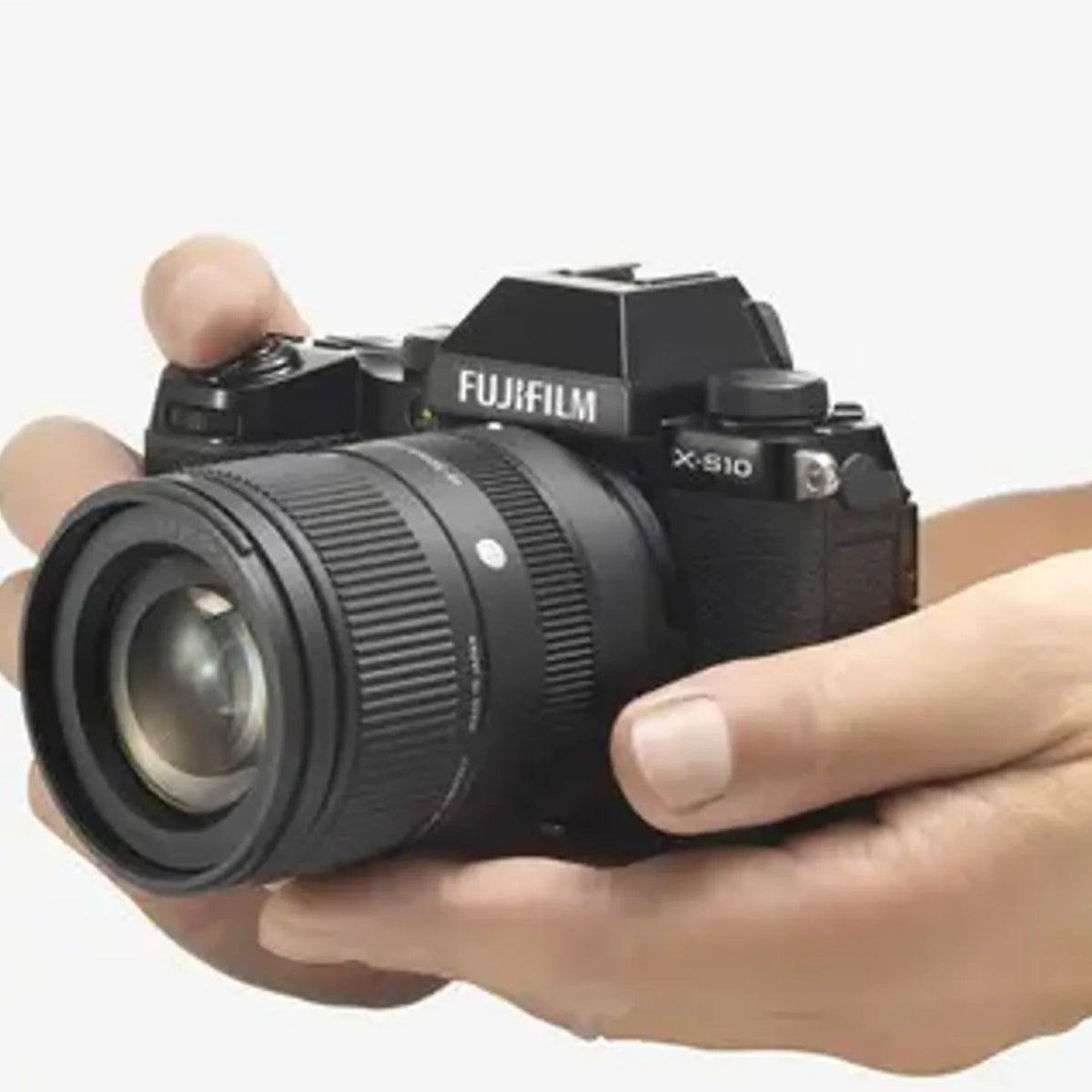 Sigma 18-50mm f/2.8 DC DN Contemporary Lens for Fujifilm X-Mount