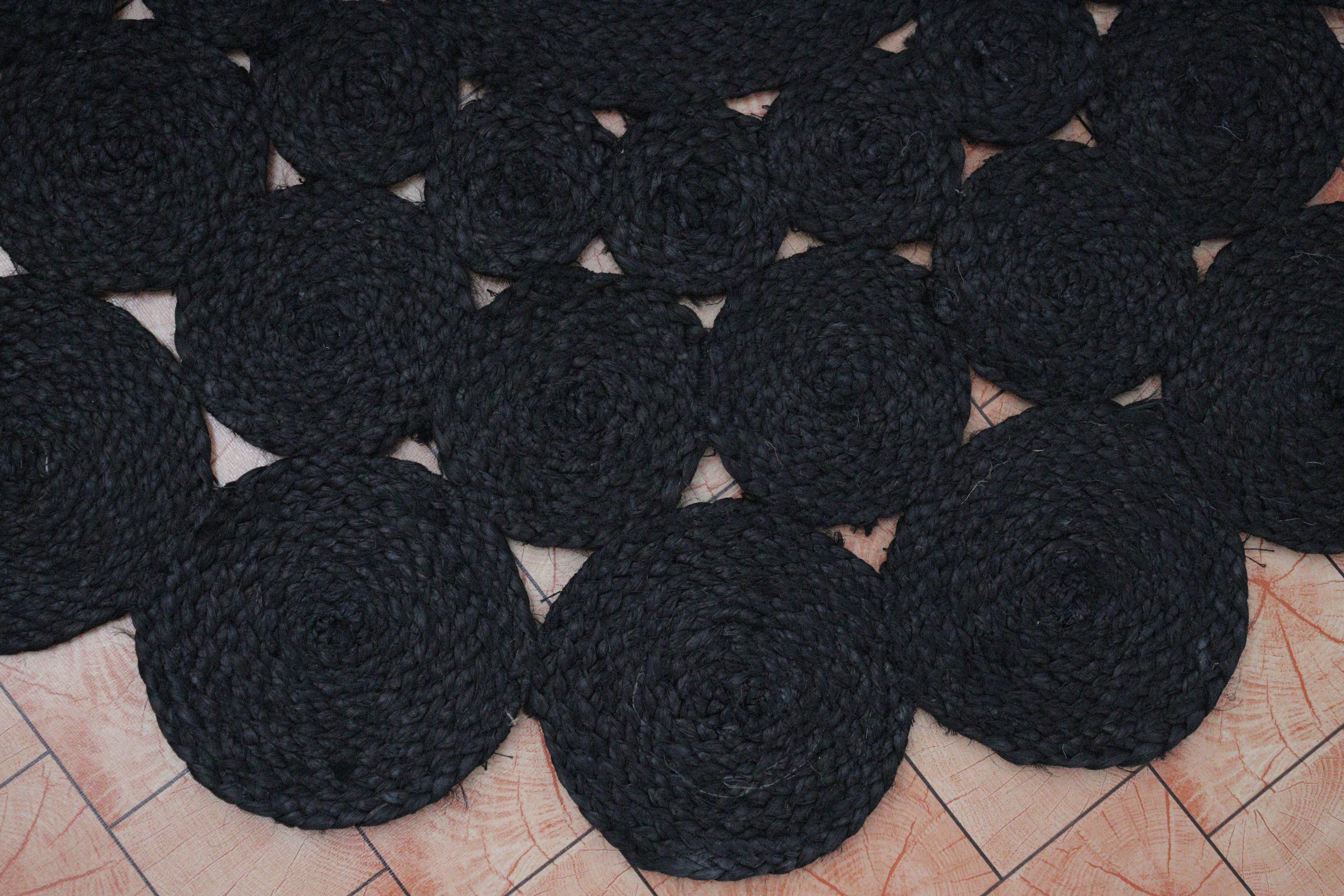 Black Round Jute Rug with Scalloped Design | Handwoven Modern Boho Carpet