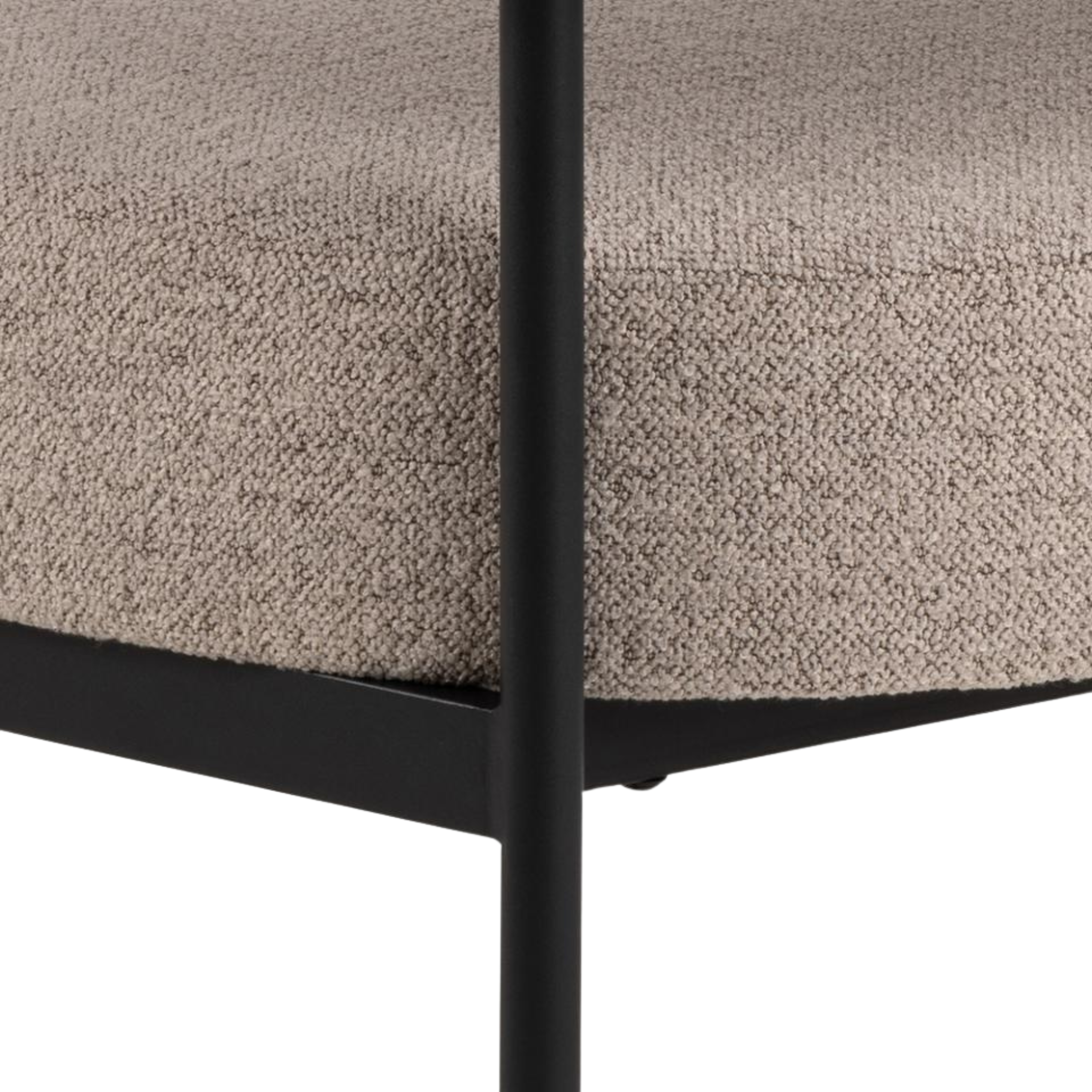 Oakfield Lounge Chair