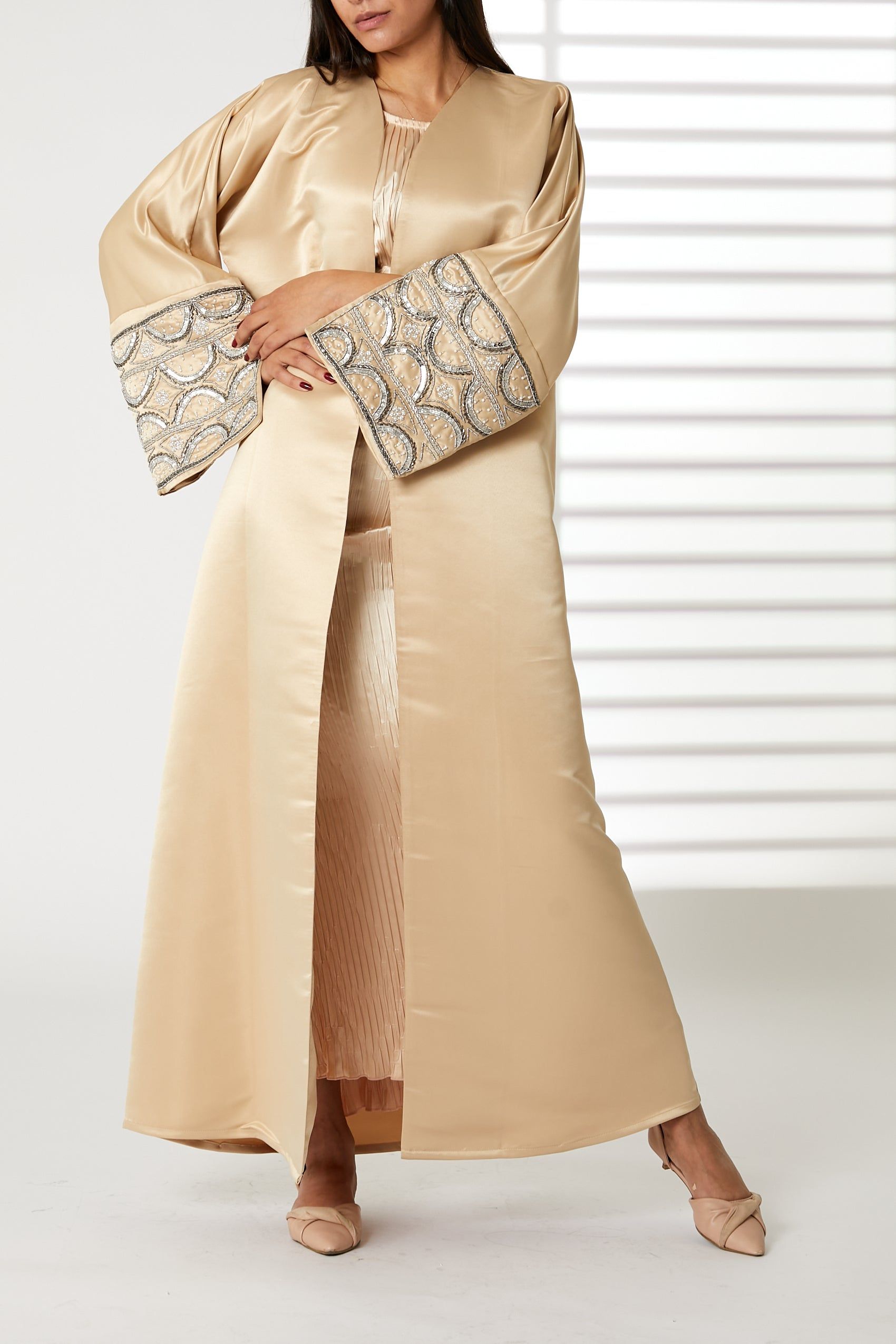 MOiSTREET Peach V-Neck Bridal Satin Split Cuffs Abaya