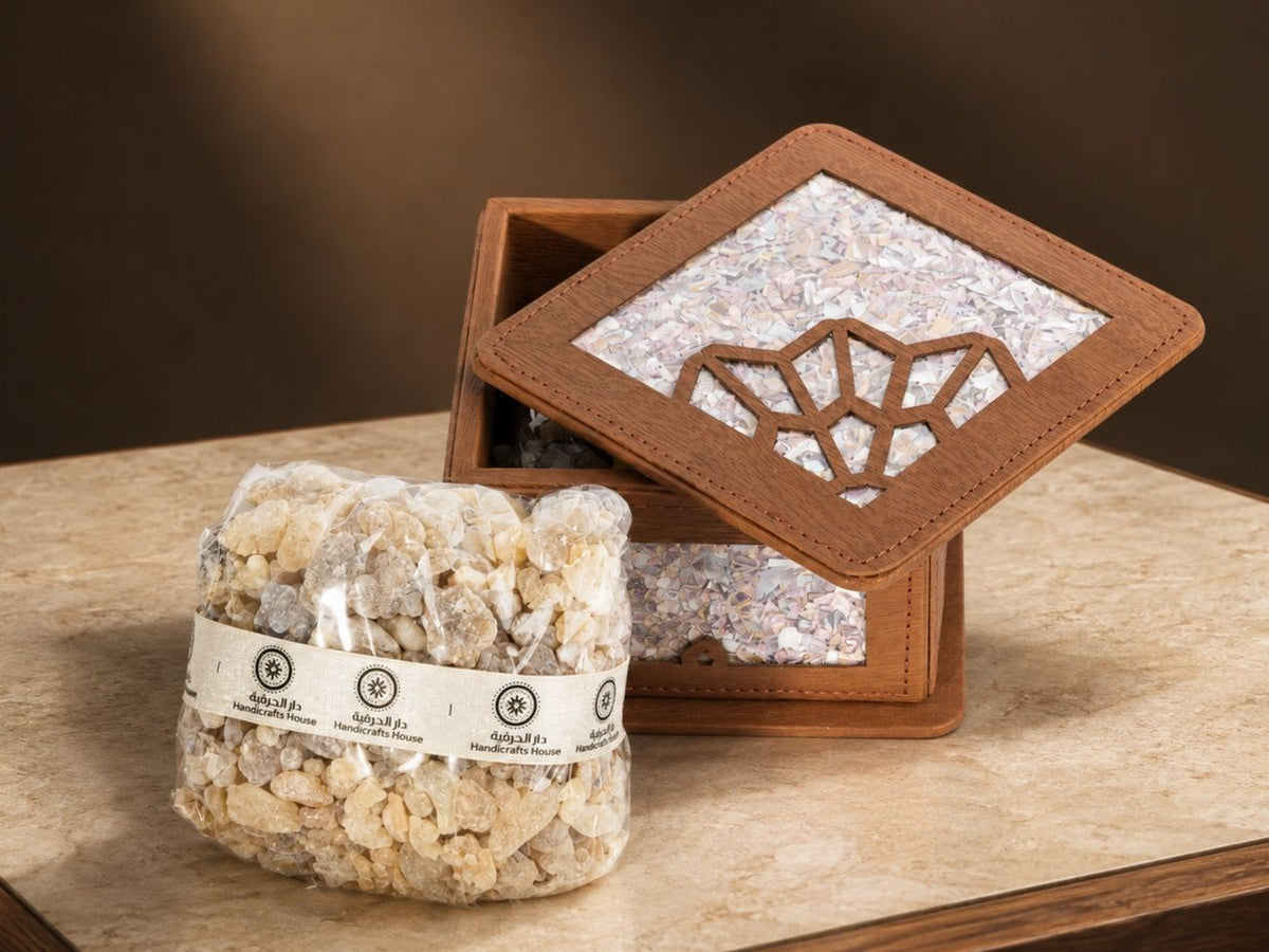 Frankincense in Small Leather Box (SM), Assorted Colors