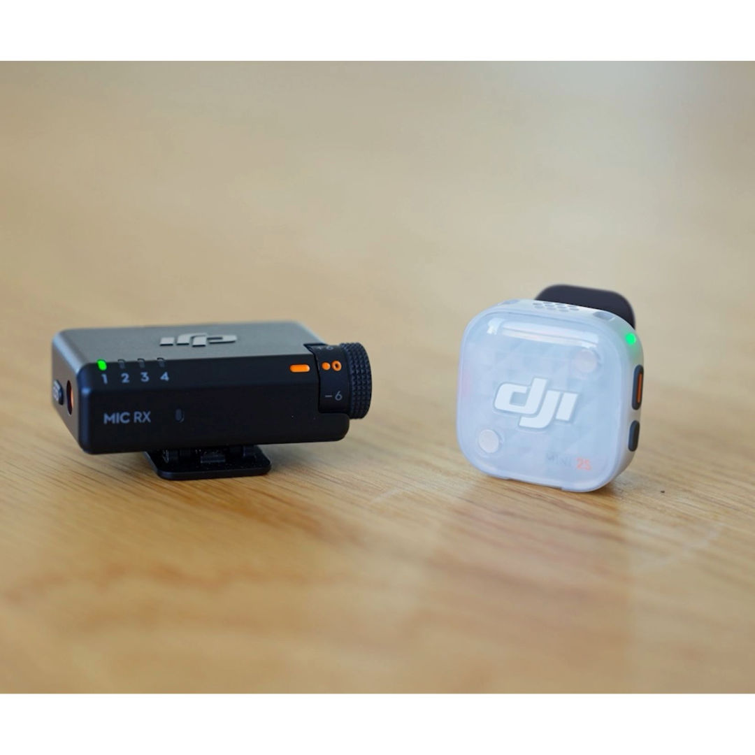 DJI Mic Mini 2S DJI-MICMS200-2V 2-Person Compact Wireless Microphone for Camera & Smartphone with 32-Bit float Internal Recording