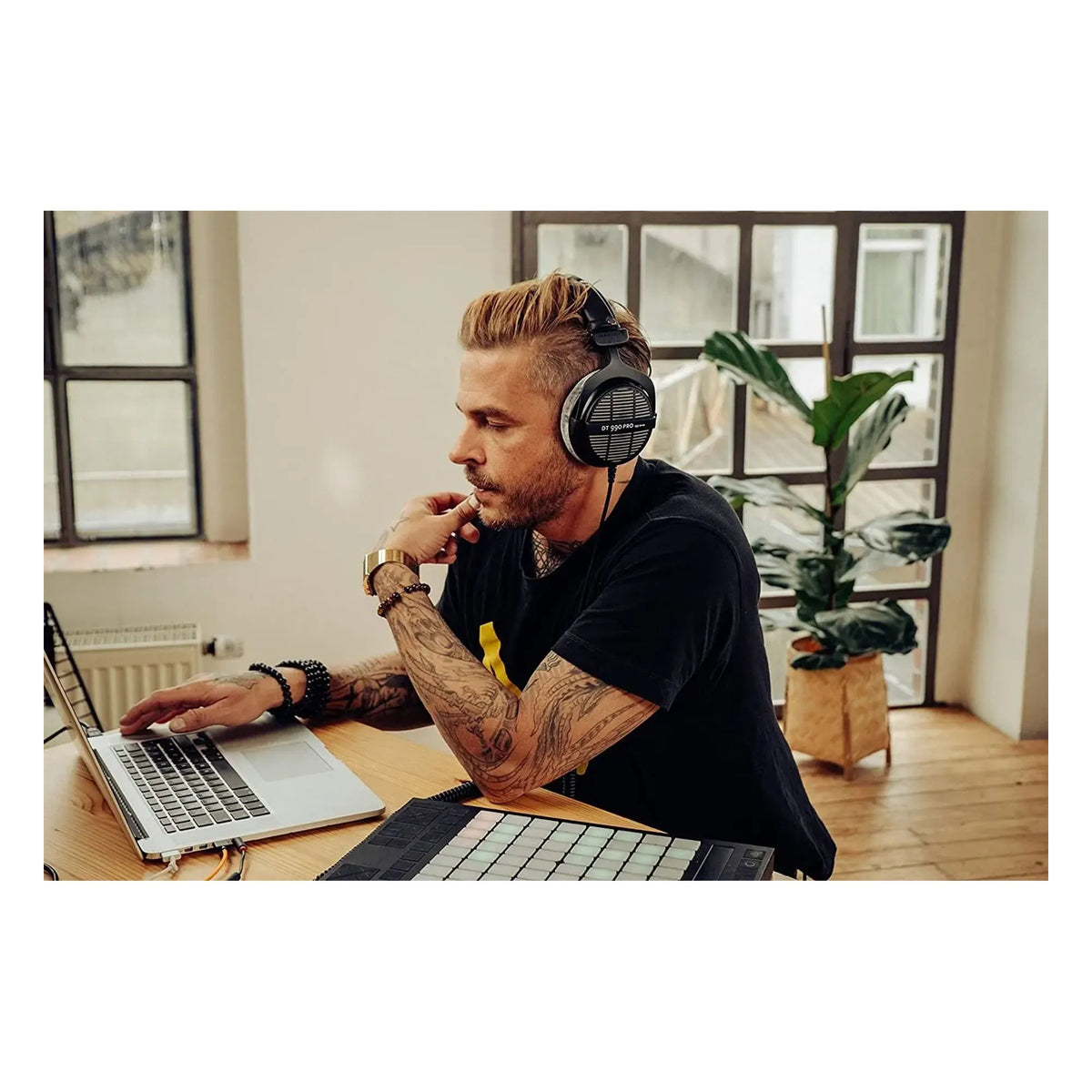 Beyerdynamic DT 990 PRO Open Studio Headphone 250 OHMS