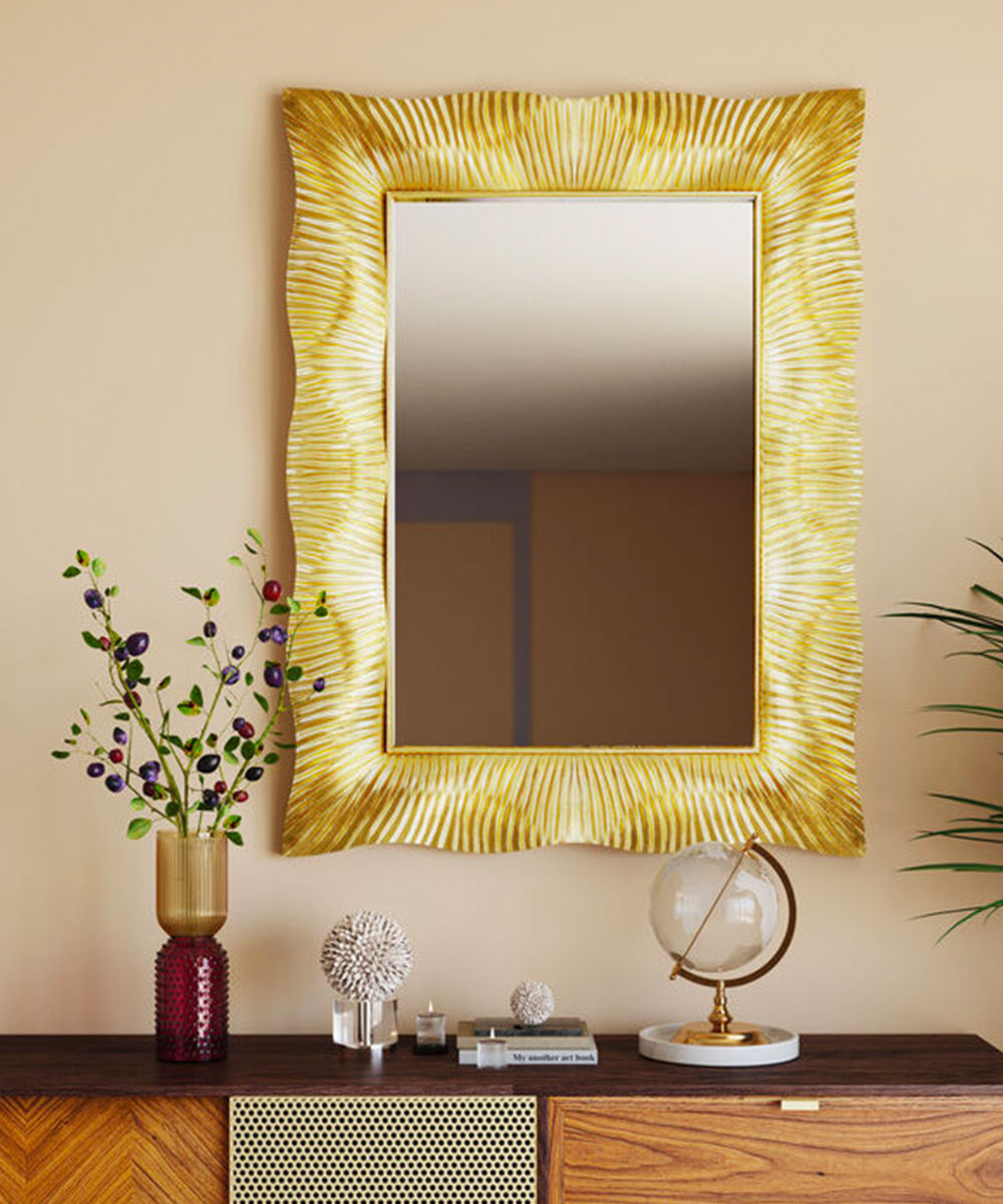 Wavy Wall Mirror, Brass Finish, 94x124cm