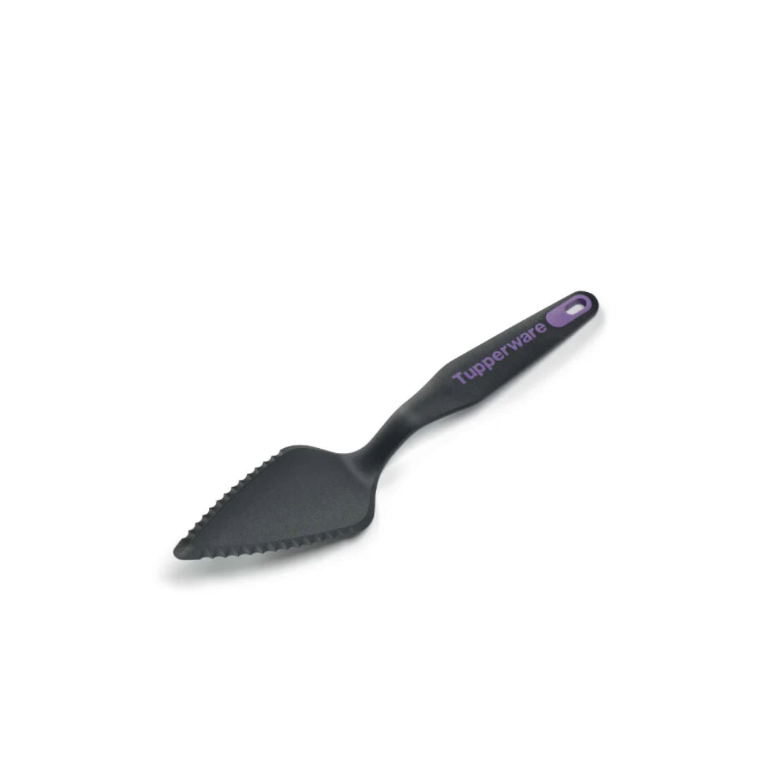 Tupperware KPT Pastry Cutter & Server, Model KPC068