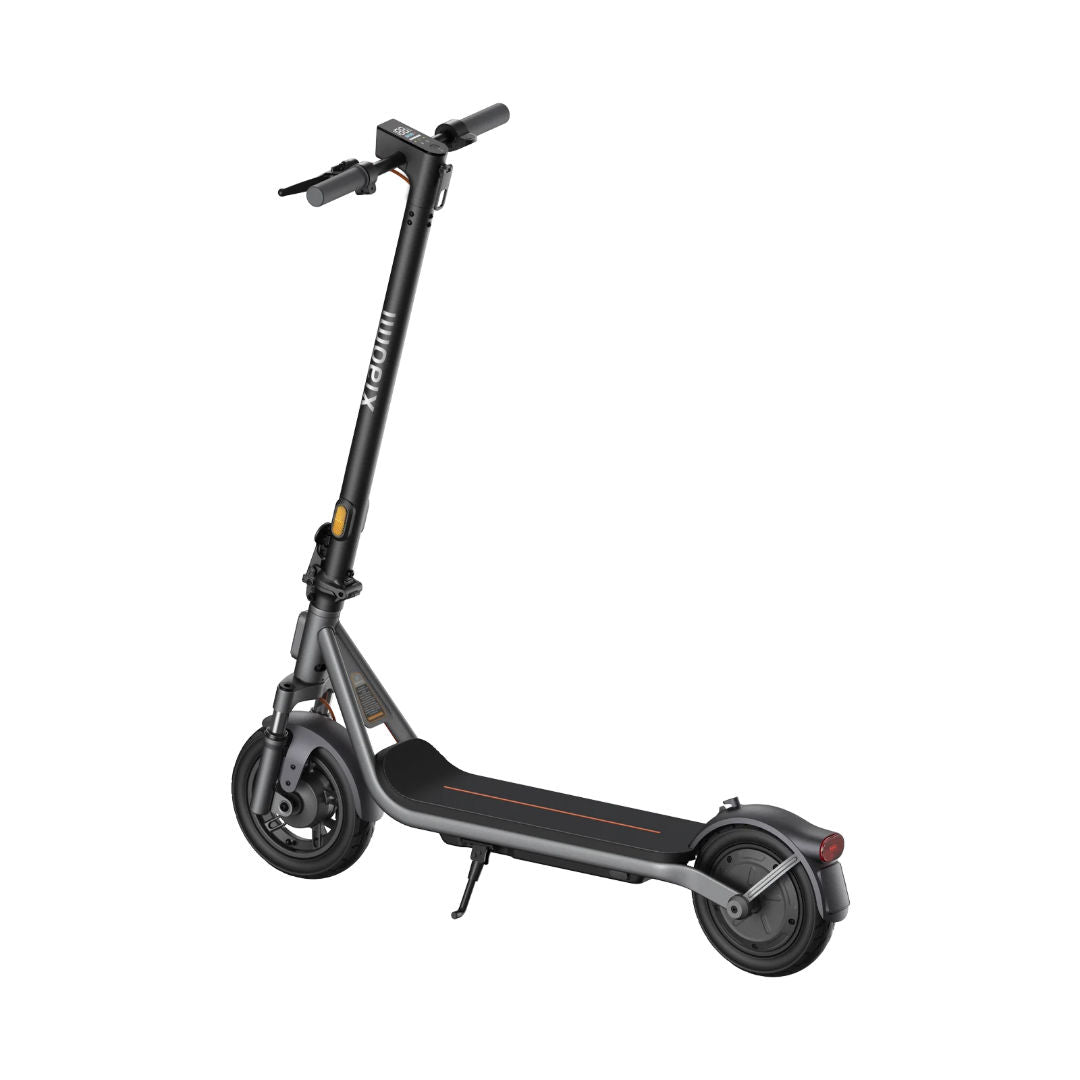 Xiaomi Electric Scooter 6 Lite 25km Range Foldable Electric Scooter with 300W Motor and 10-inch Pneumatic Tires